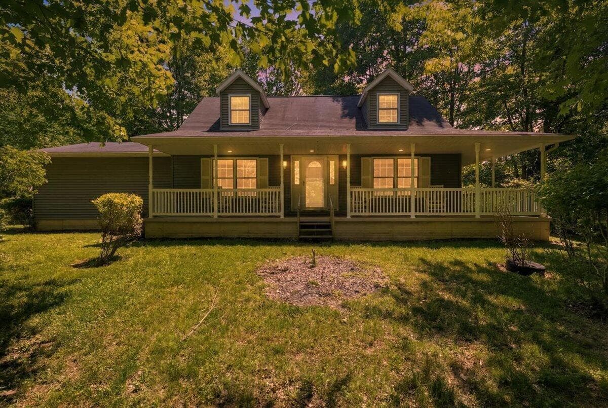 562 Terrace Ridge Circle, Howard, OH 43028