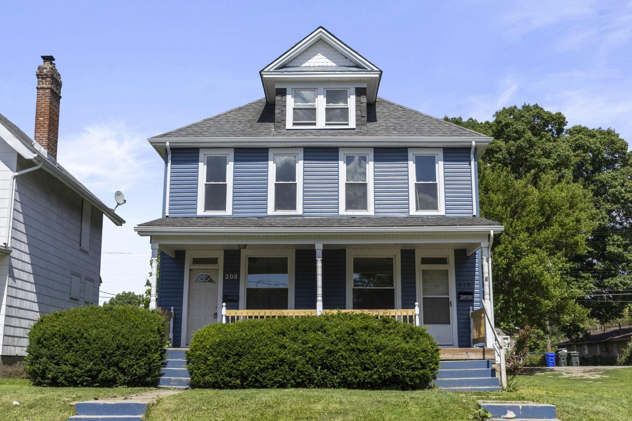 208-210 Dana Avenue, Columbus, OH 43223