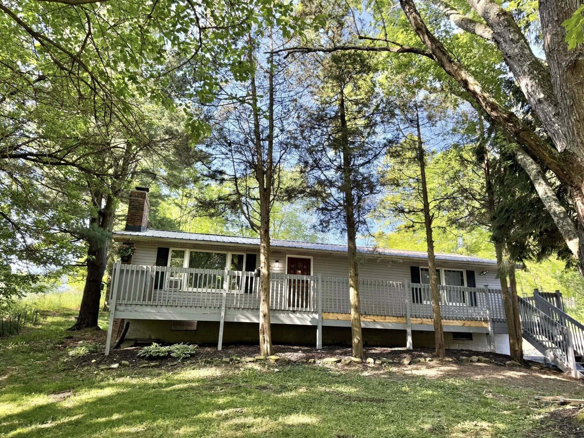 675 Berry Road, Howard, OH 43028