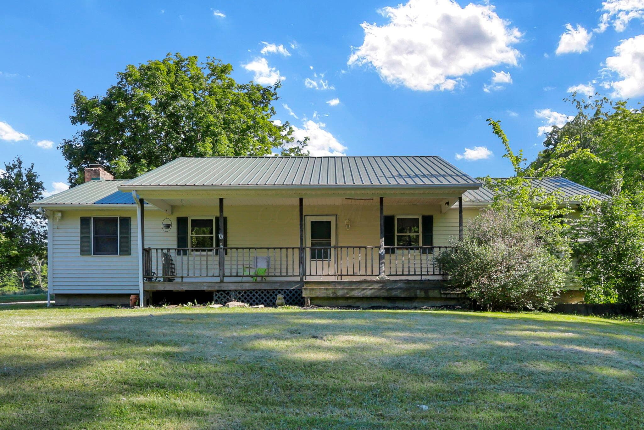 10951 Graffis Road SE, Bremen, OH 43107