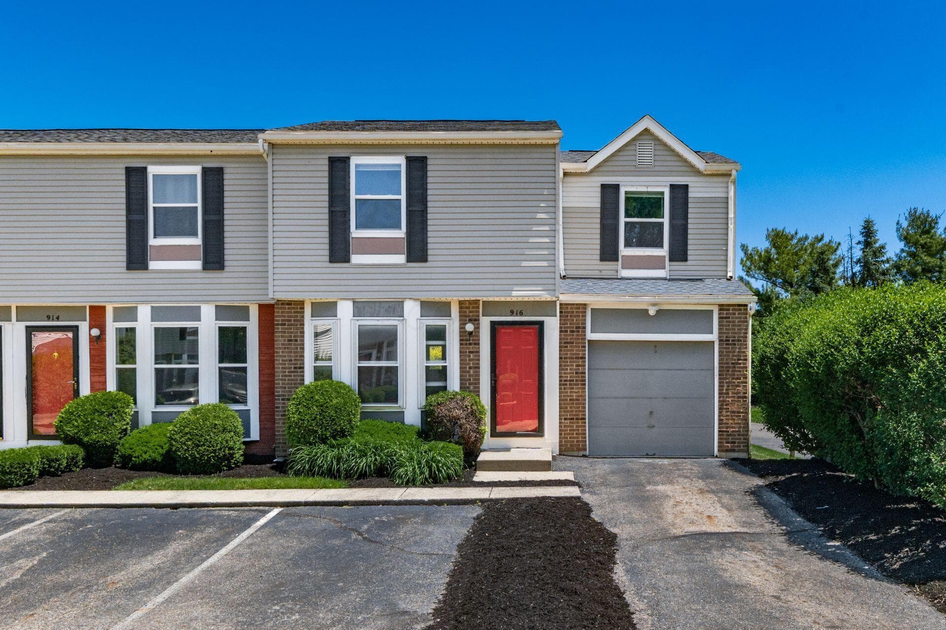916 Worthington Woods Boulevard #12, Columbus, OH 43085