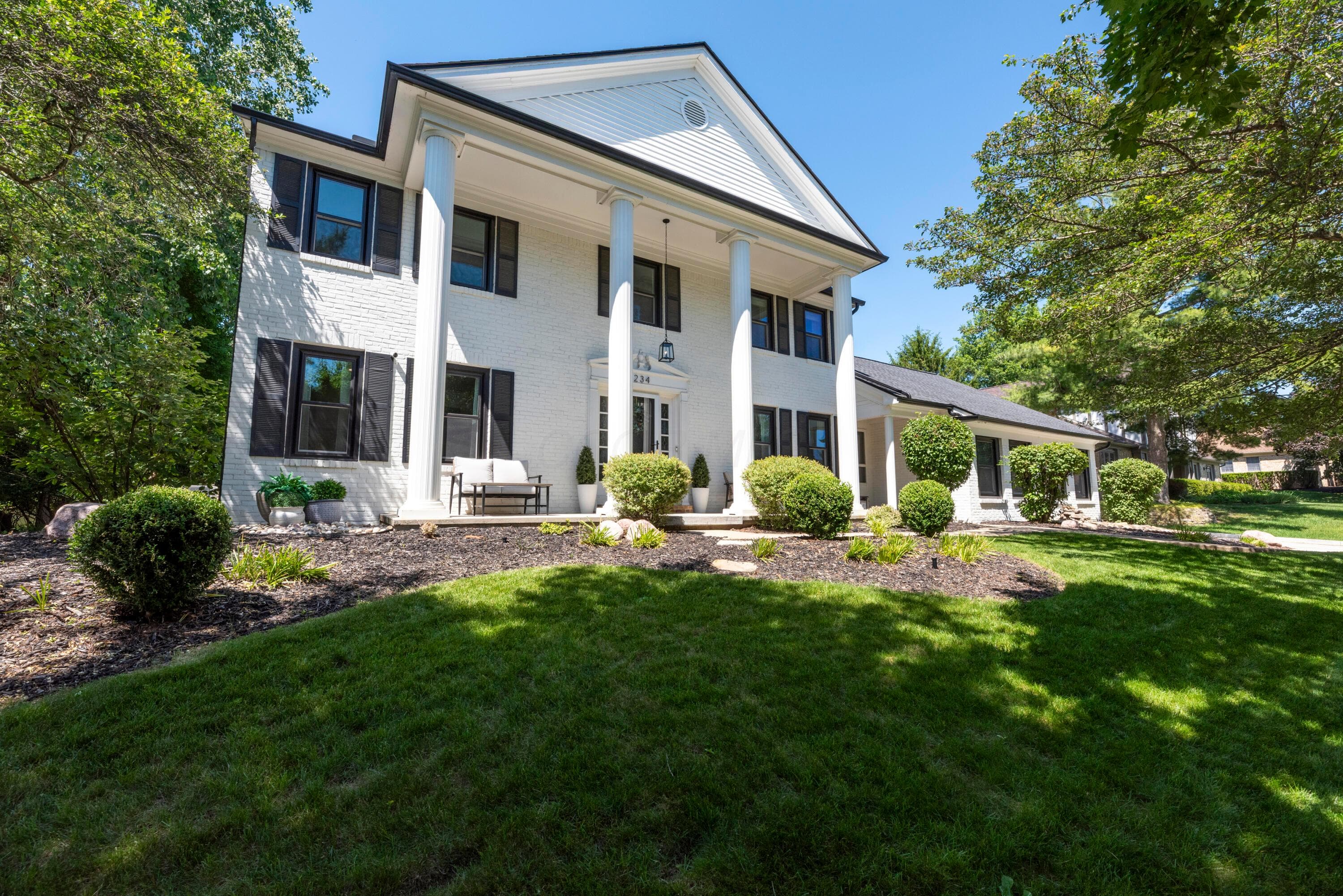 234 W Campus View Boulevard, Worthington, OH 43235