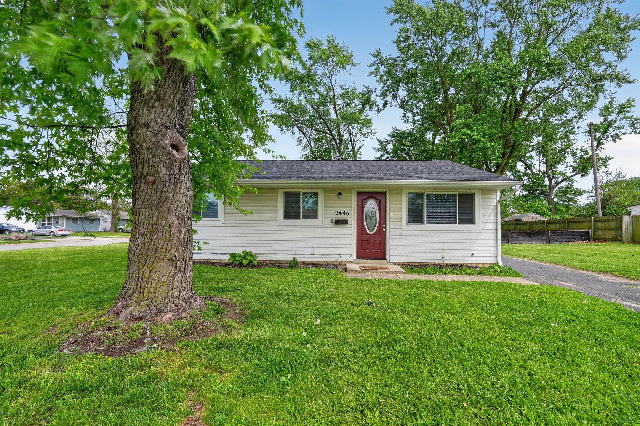 2446 Kitchner Drive, Columbus, OH 43207