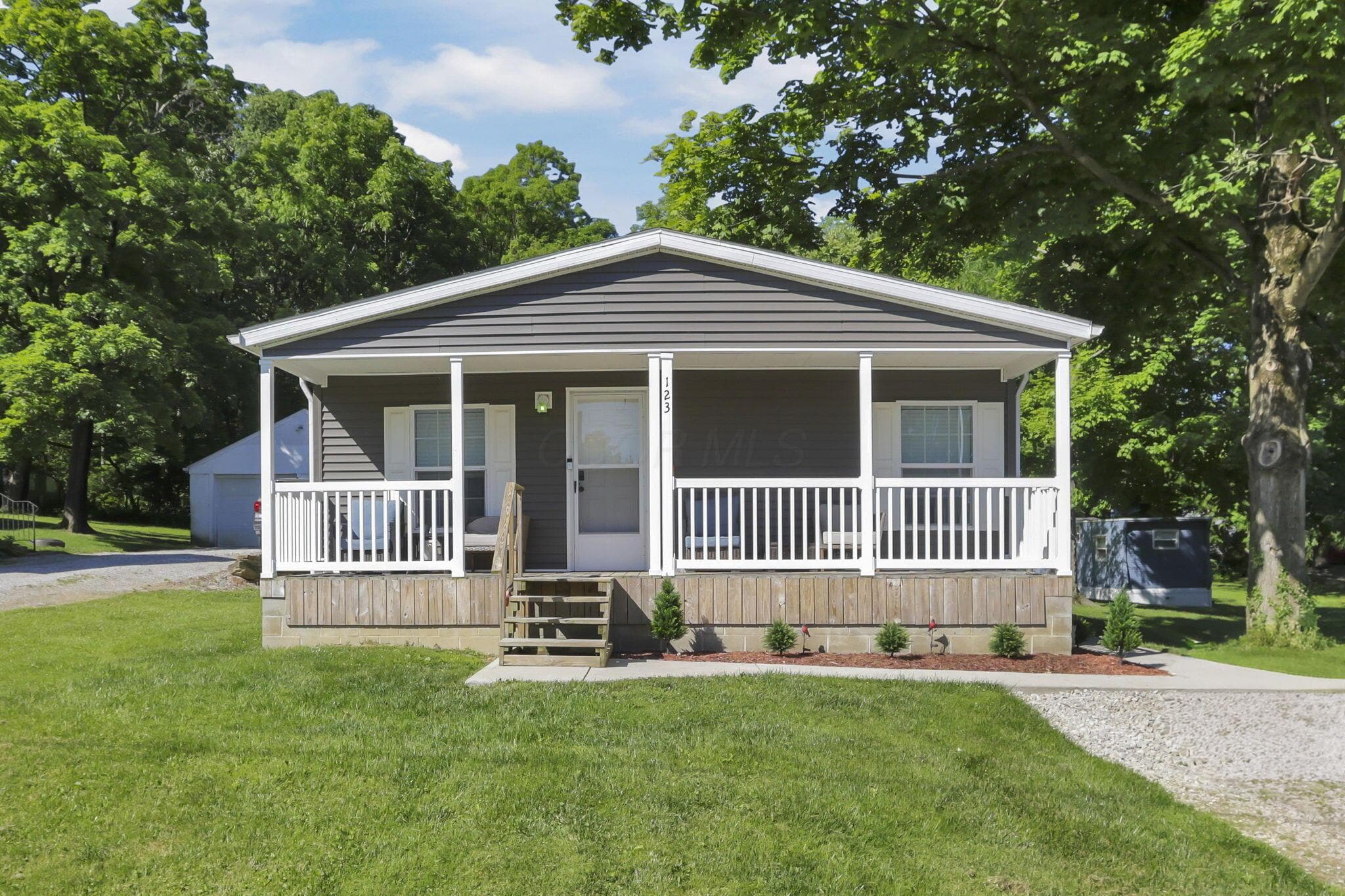 123 E South Street, Lithopolis, OH 43136