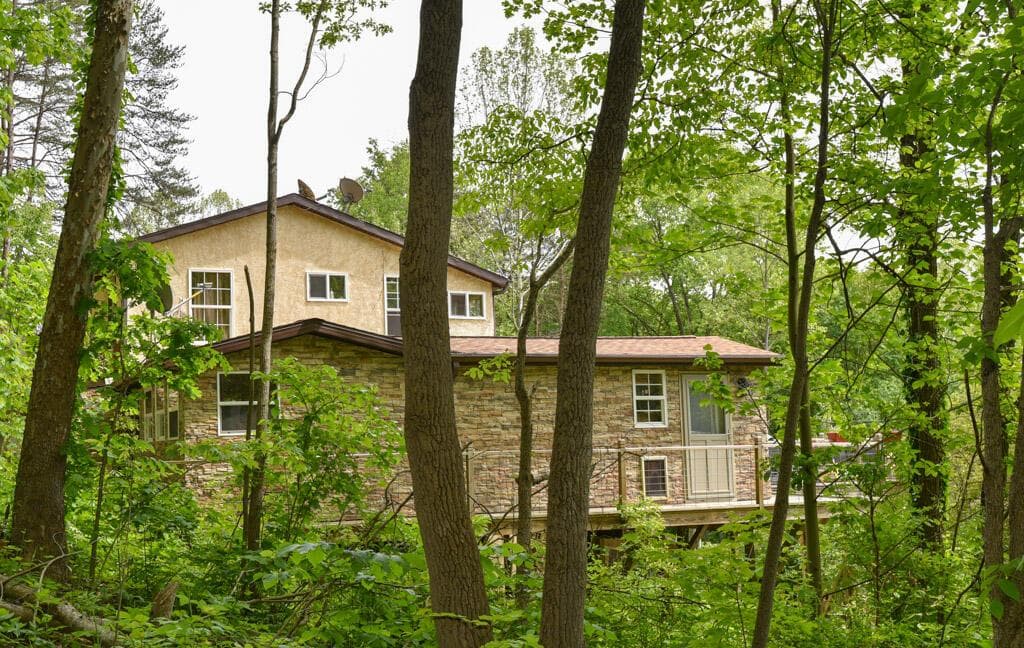11097 Frasure Helber Road, Logan, OH 43138