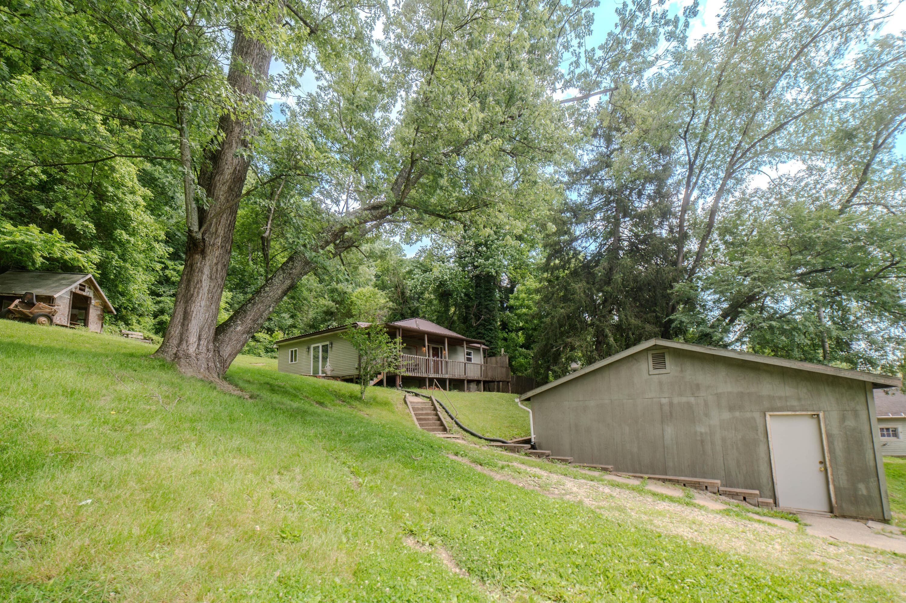 12 Spring Street, Glouster, OH 45732