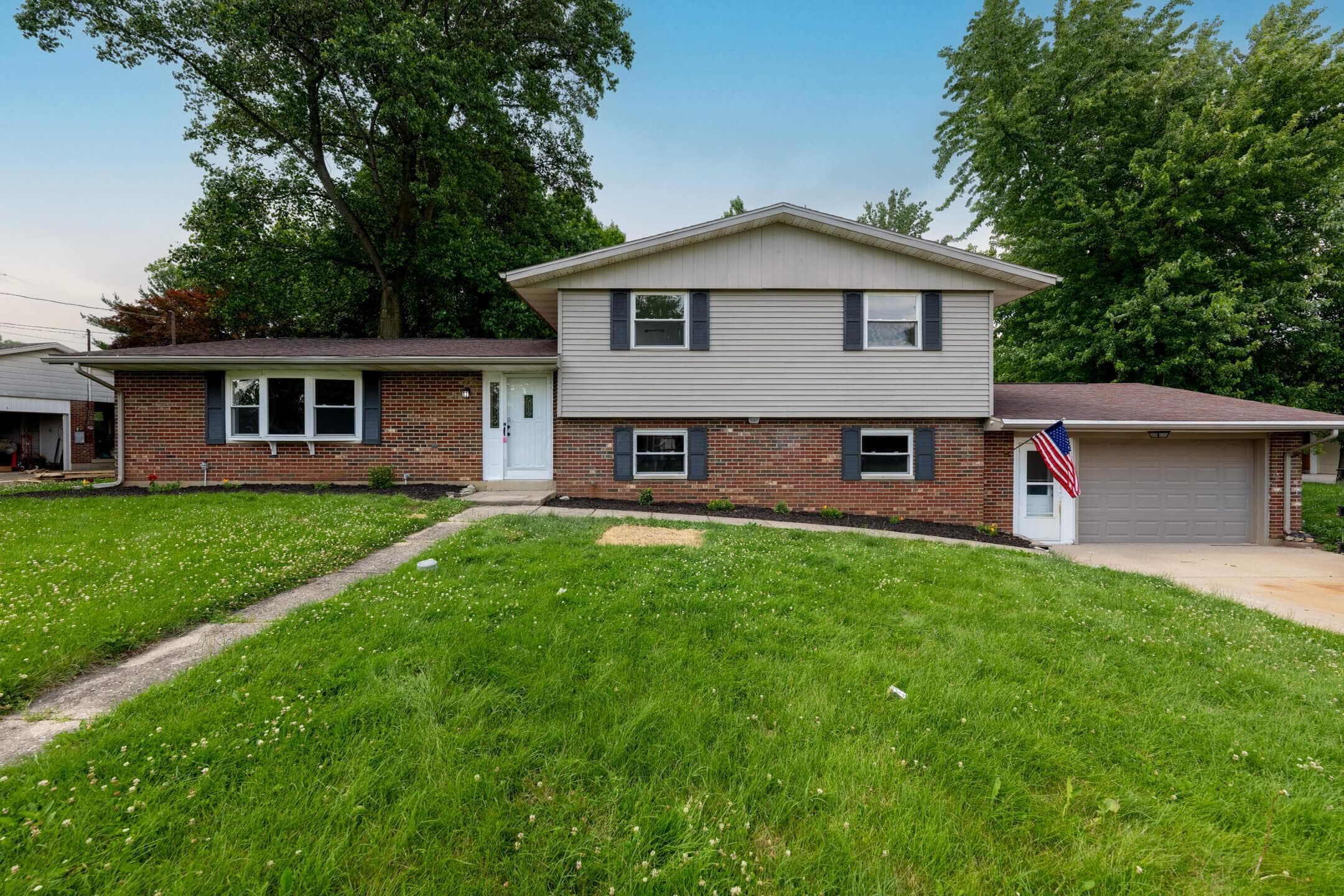 1922 Old Coach Road, Springfield, OH 45505