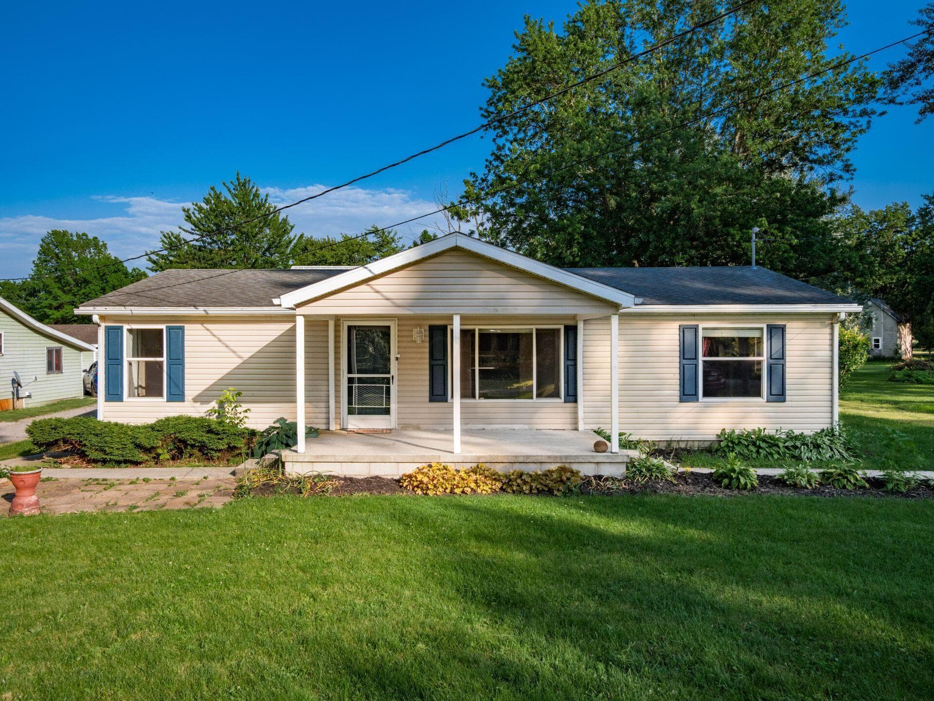 20903 Peoria Loop Road, Raymond, OH