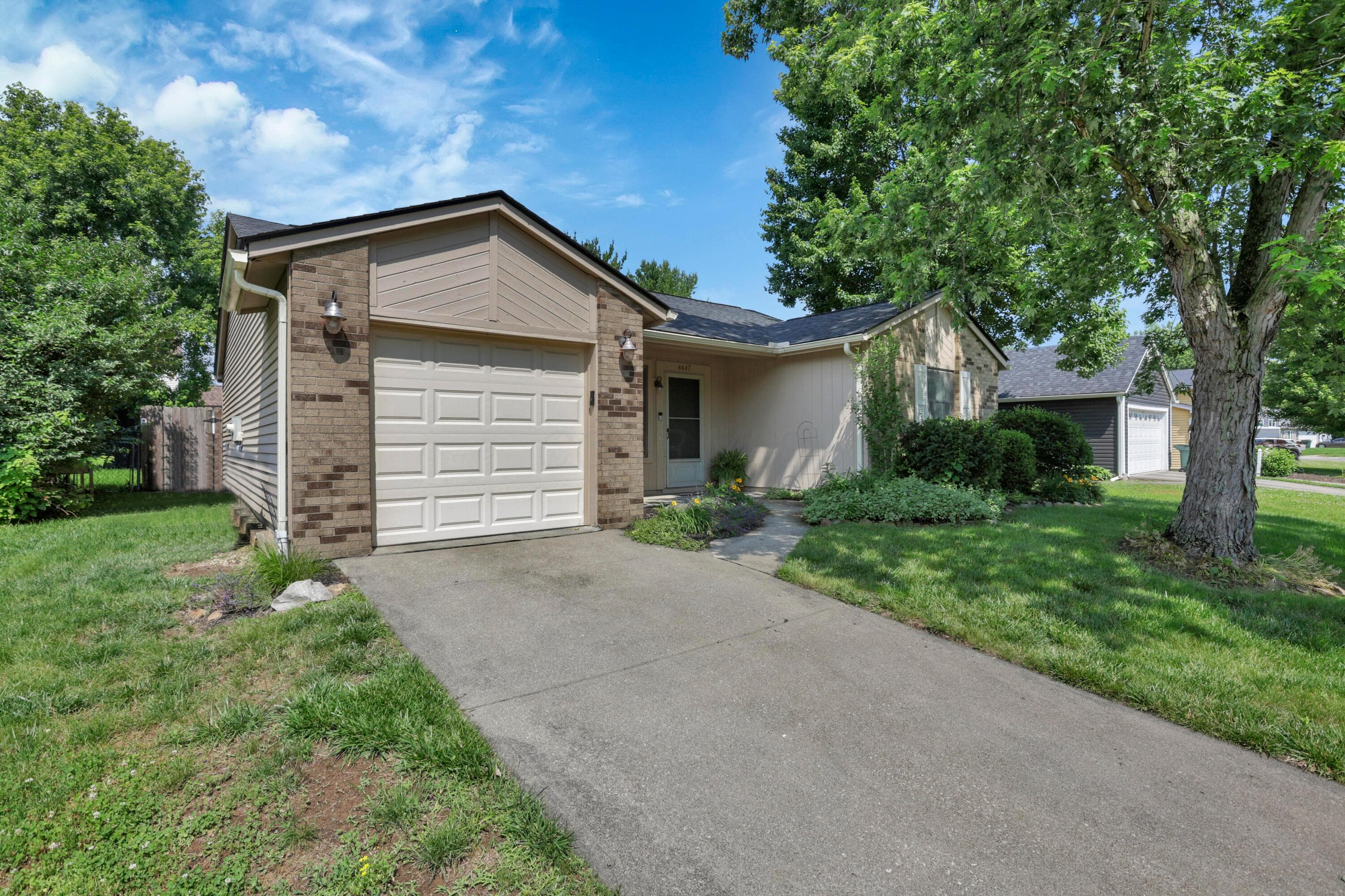 4447 Trindel Way, Columbus, OH 43231