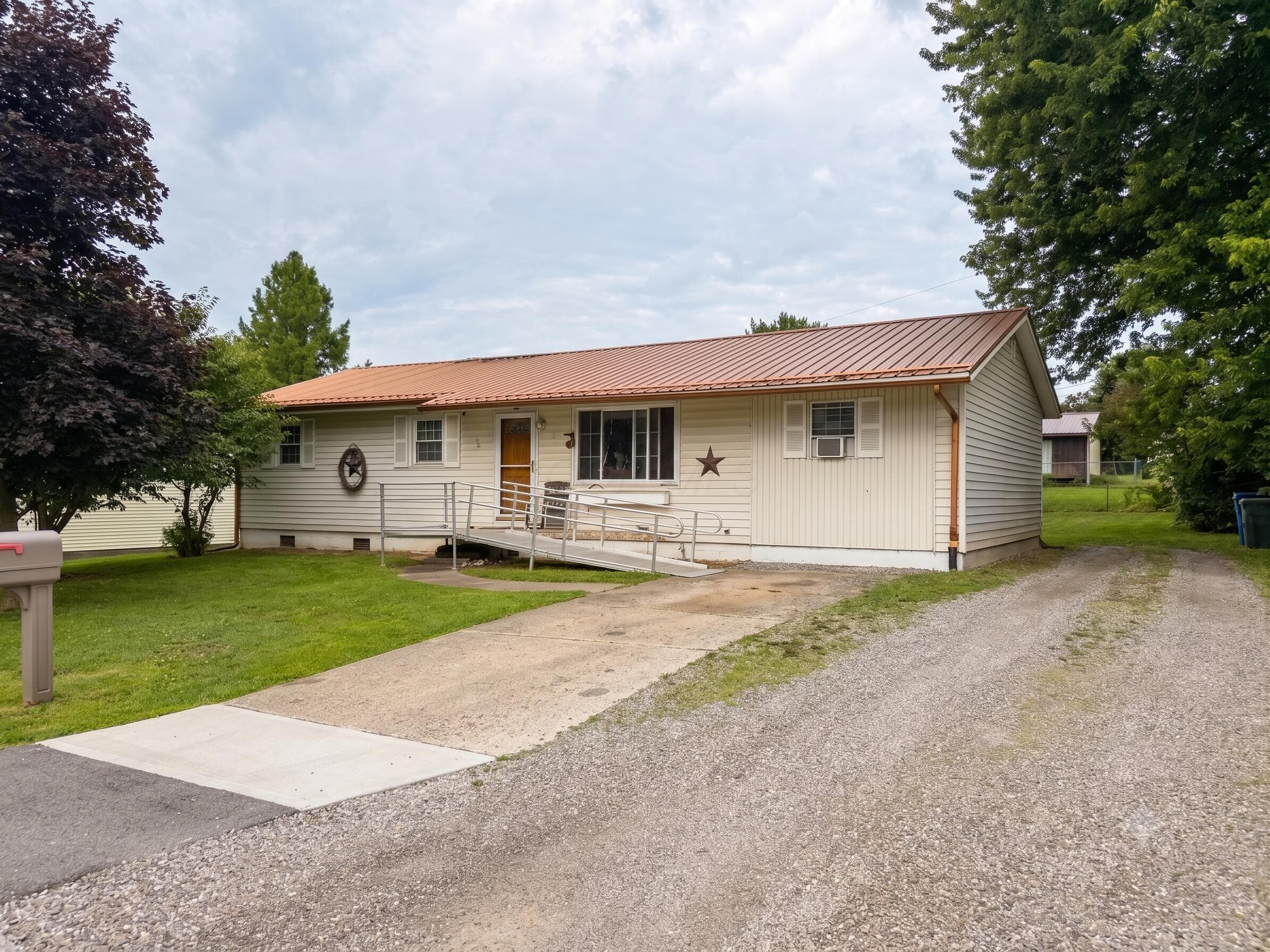 9859 Indian Lake Road, Byesville, OH 43723