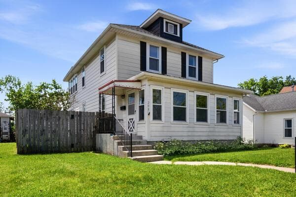 204 Washington Avenue, Bellefontaine, OH 43311