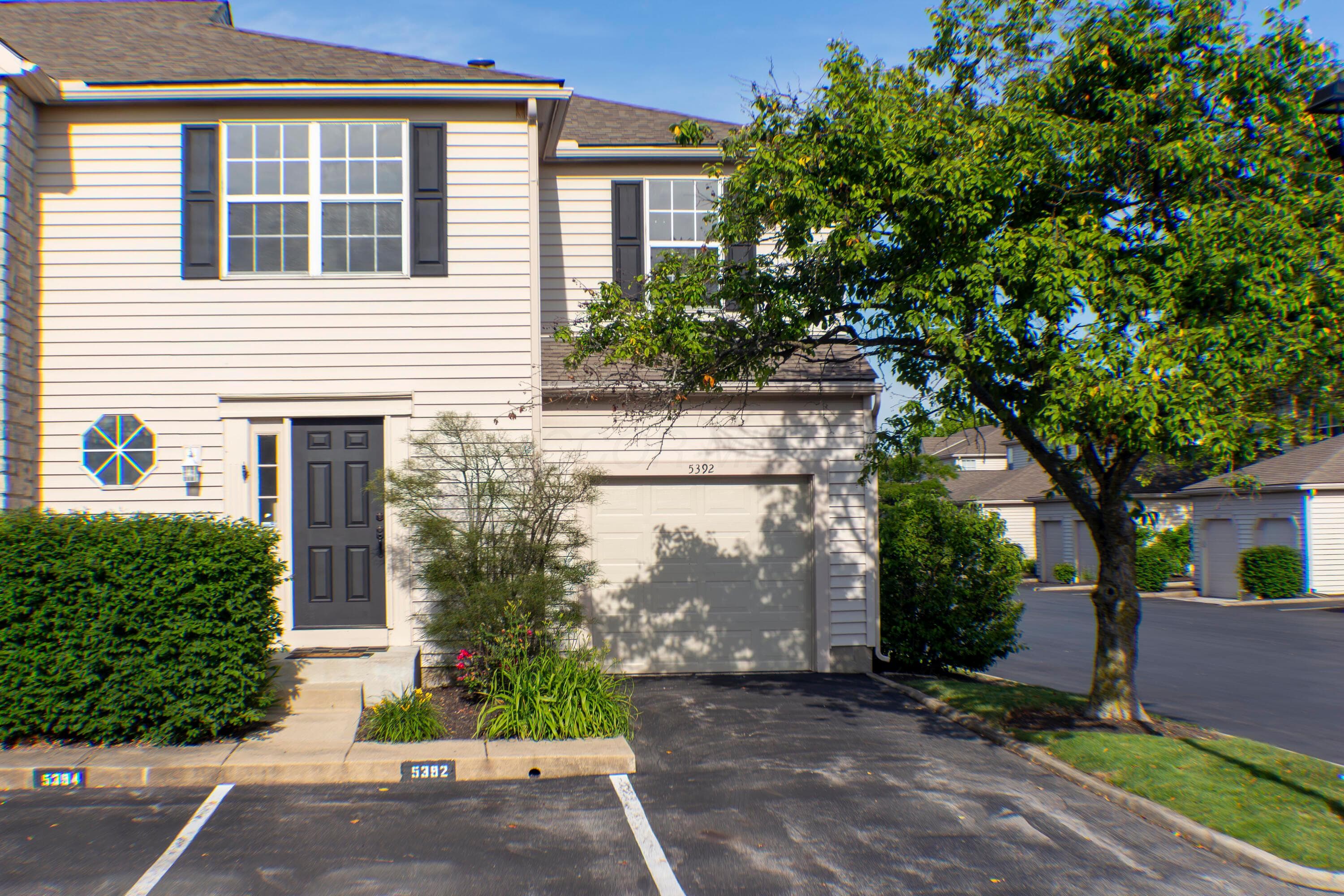 5392 Pickforde Drive #5E, Columbus, OH 43235