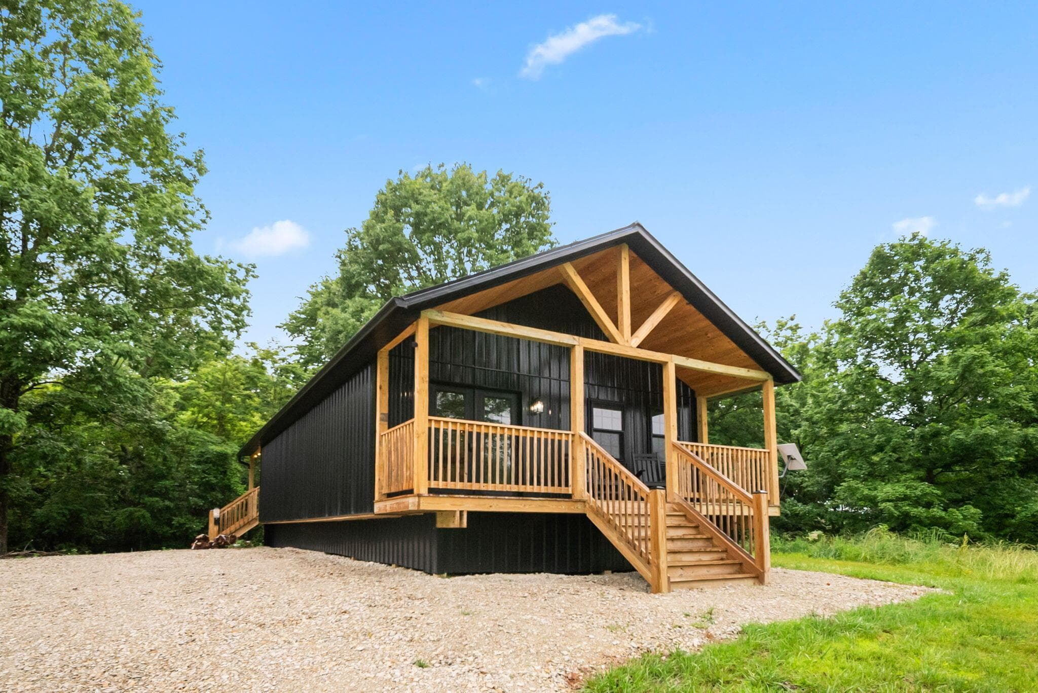 10005 County Rd 16 Road SE, Glouster, OH 45732