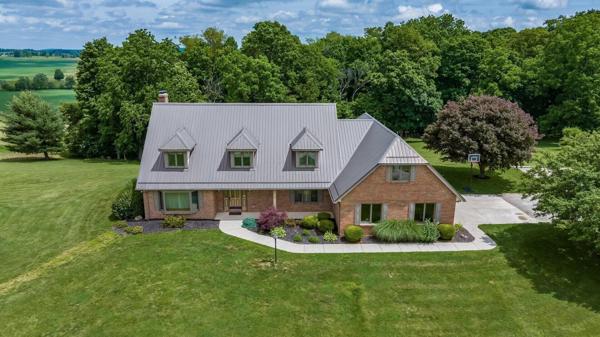 7590 Township Road 2, Thornville, OH 43076