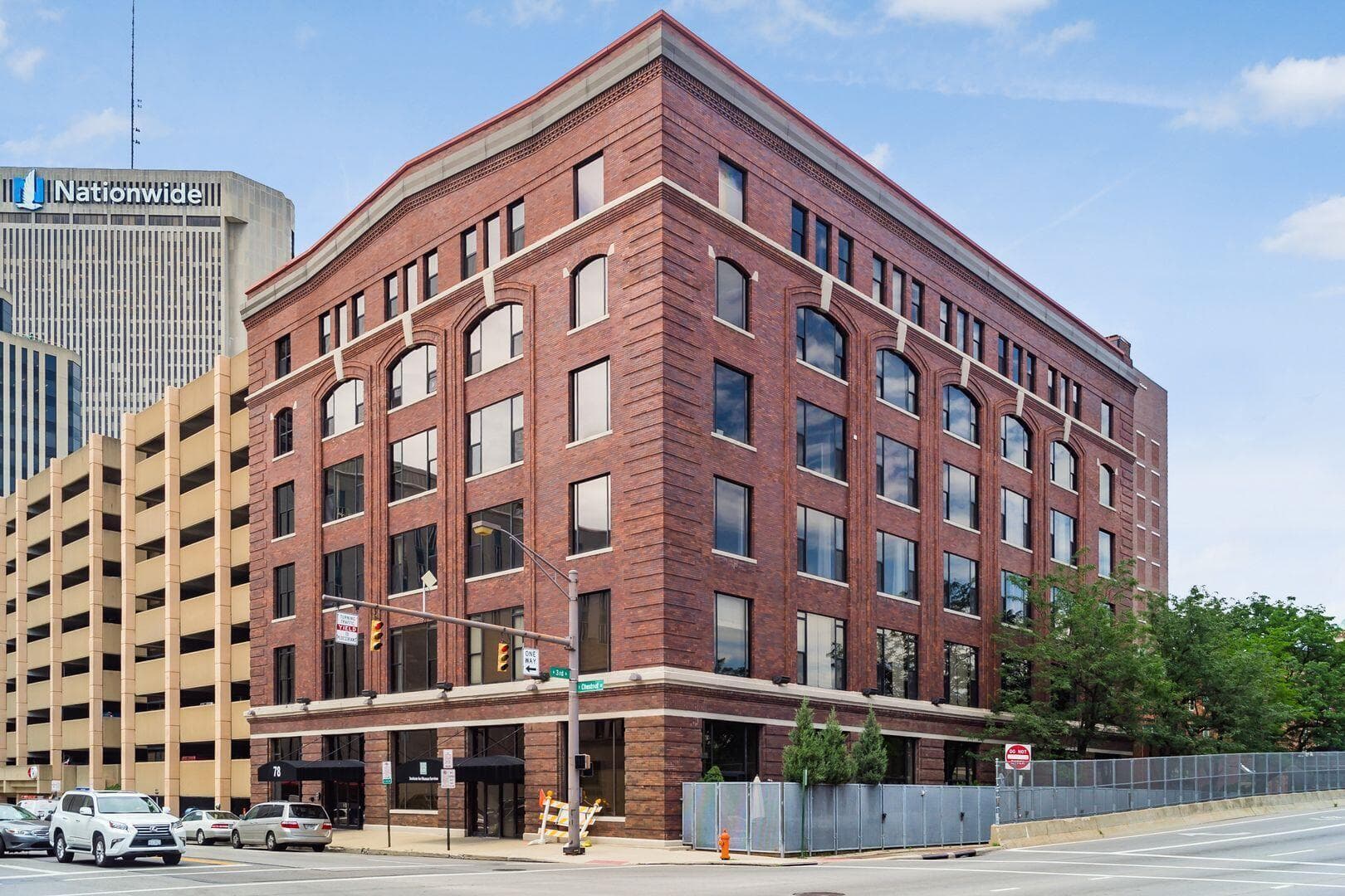 78 E Chestnut Street #405, Columbus, OH 43215