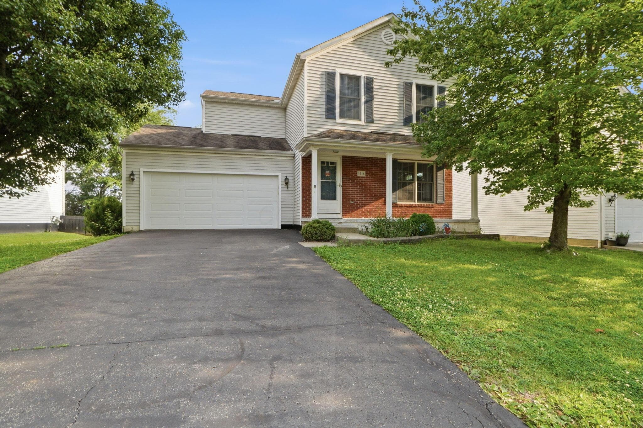 1316 Harold Stewart Parkway, Pataskala, OH 43062
