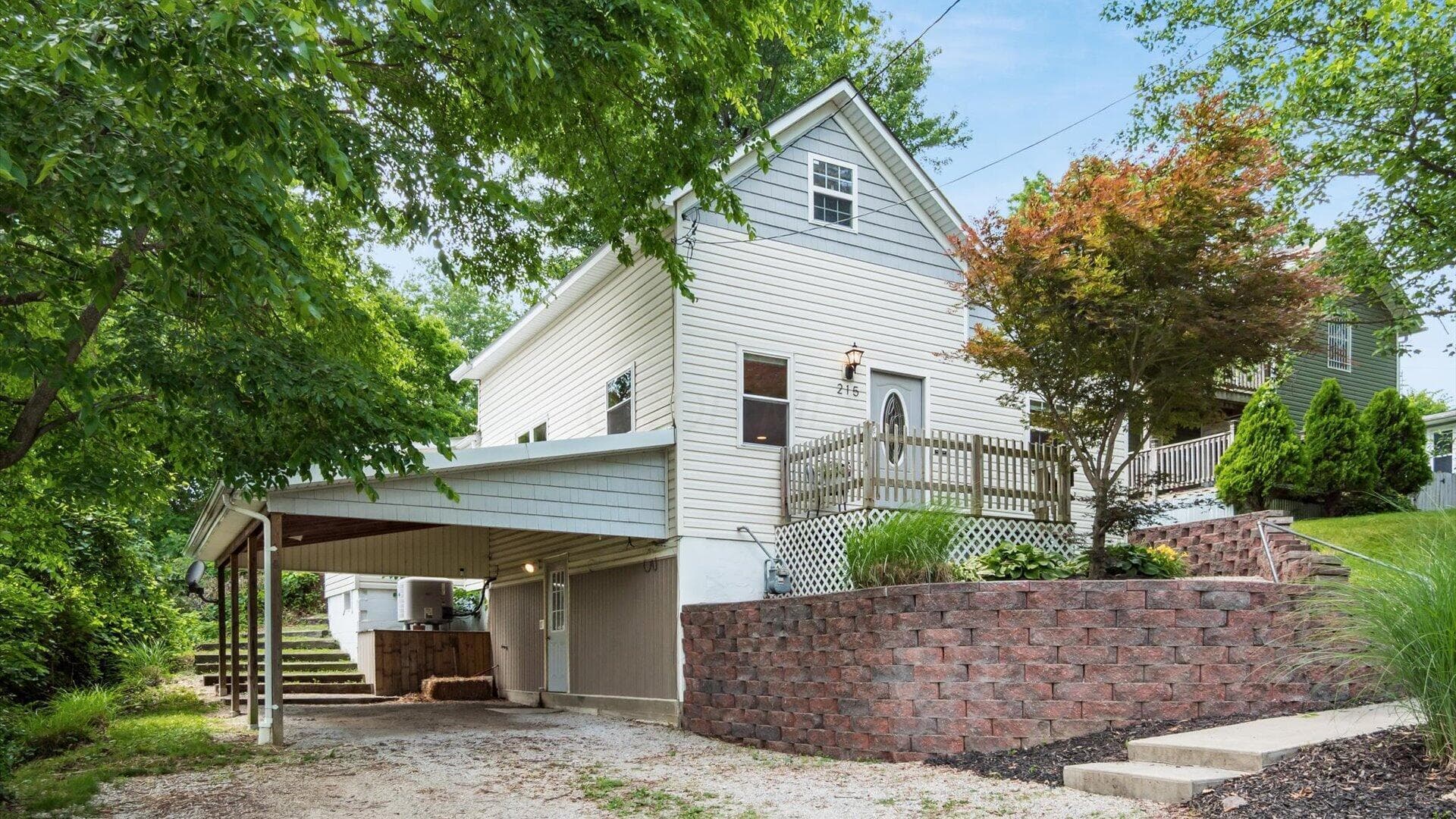 215 N 13th Street, Newark, OH 43055