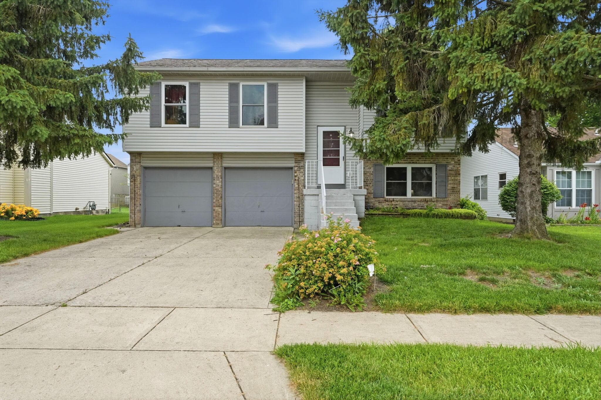 1089 Esther Drive, Columbus, OH 43207