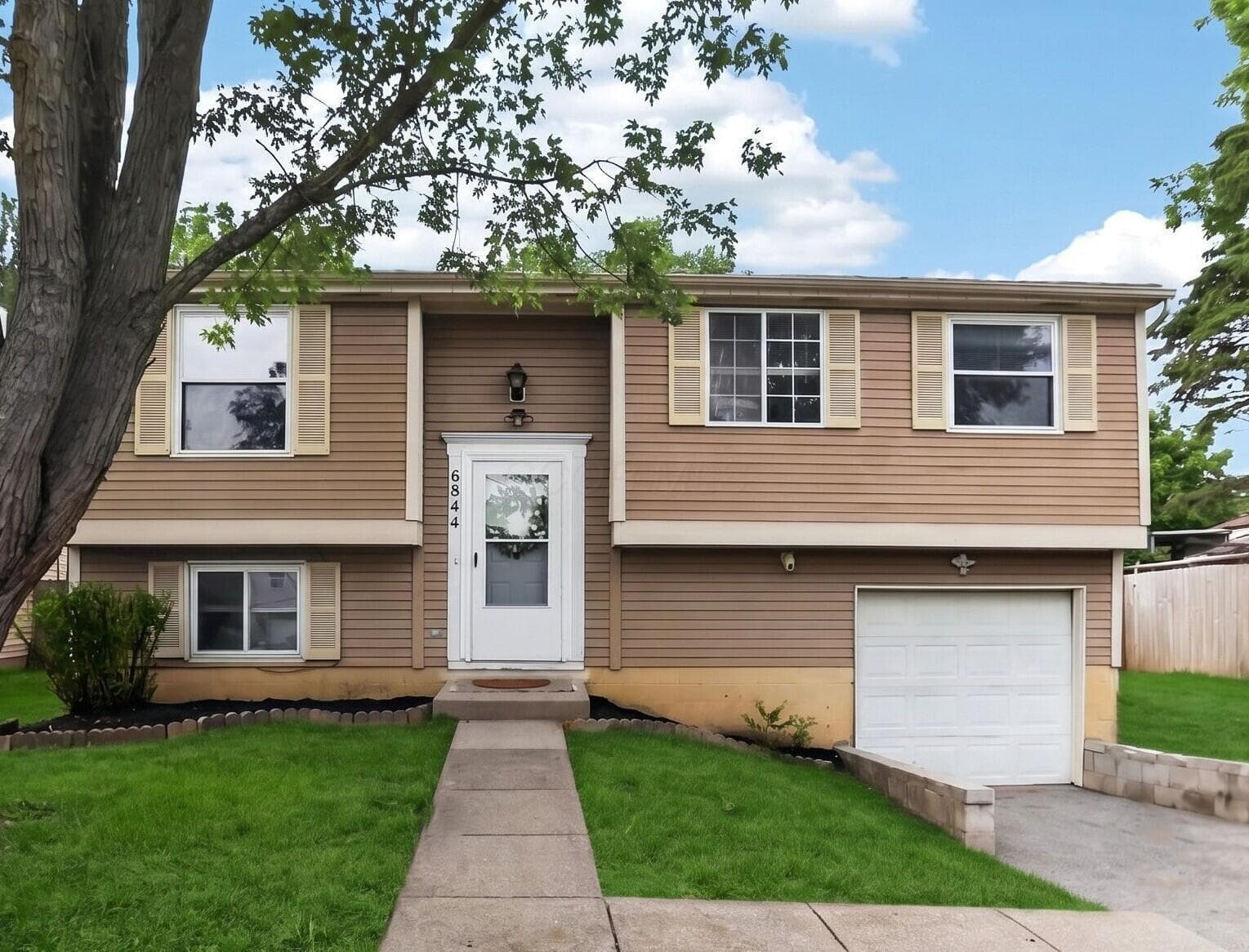 6844 Metuchen Place, Reynoldsburg, OH 43068