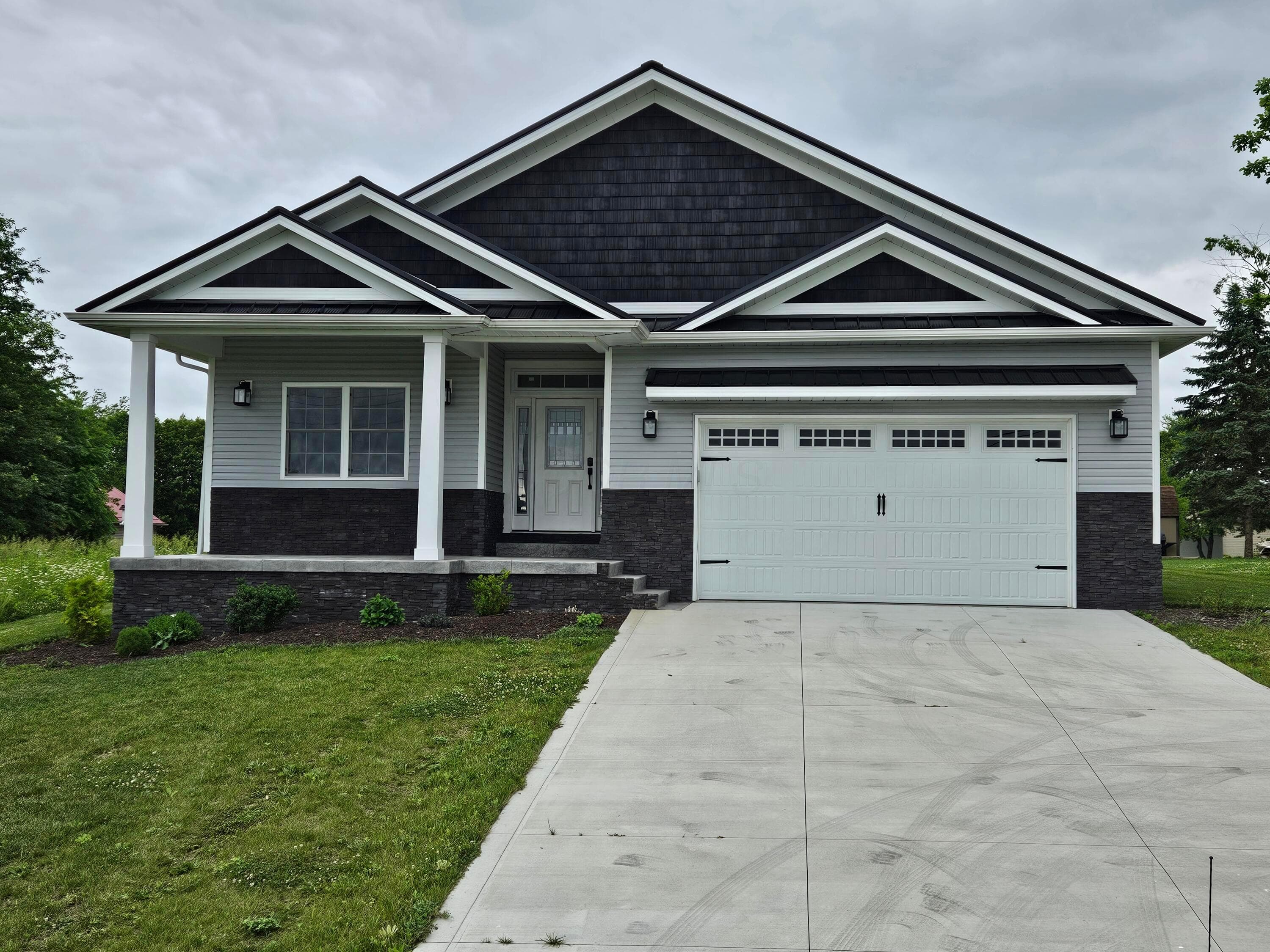 15066 Monroe Mills Road, Mount Vernon, OH 43050