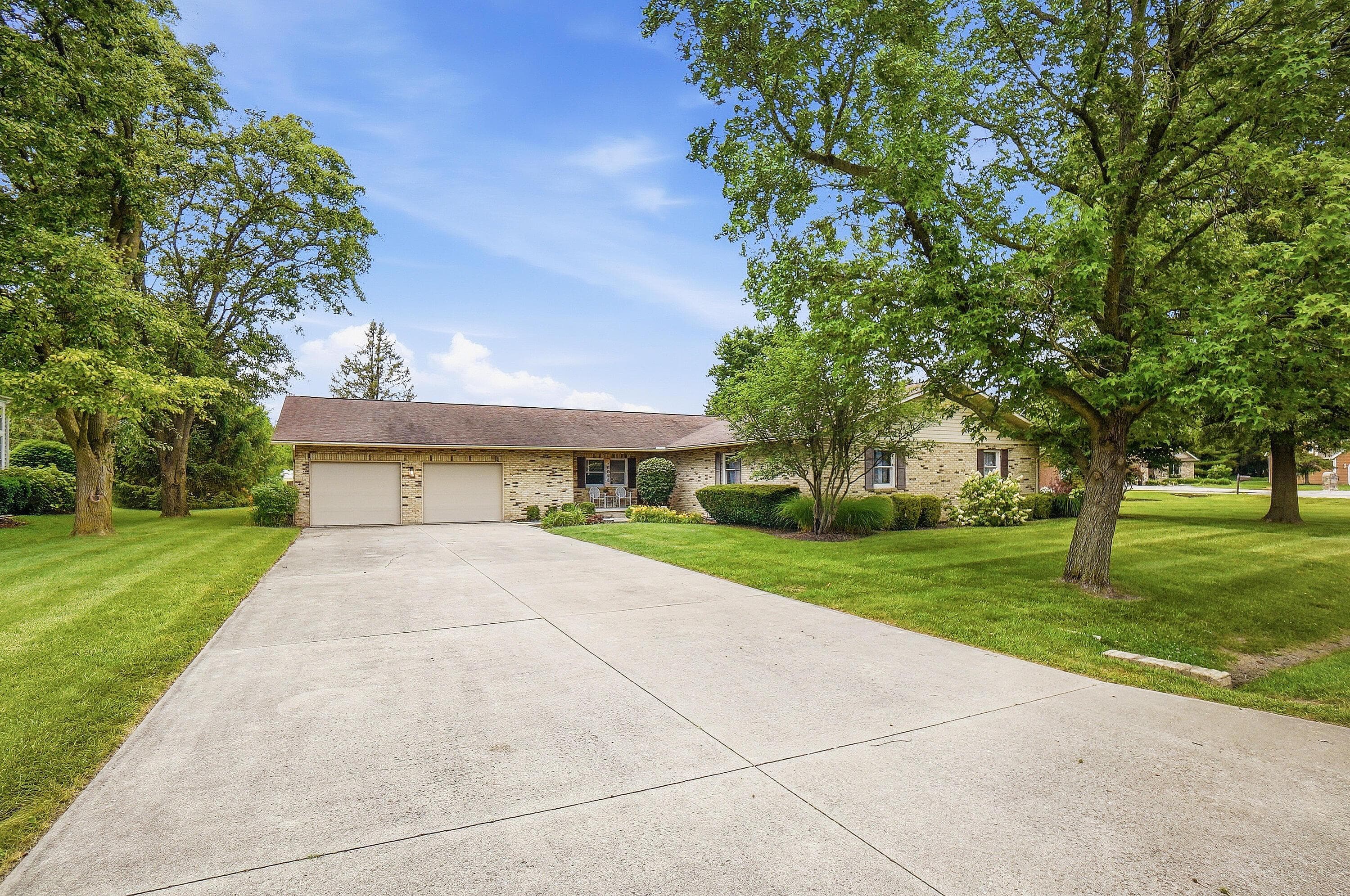 1421 Clubwood, Washington Court House, OH 43160