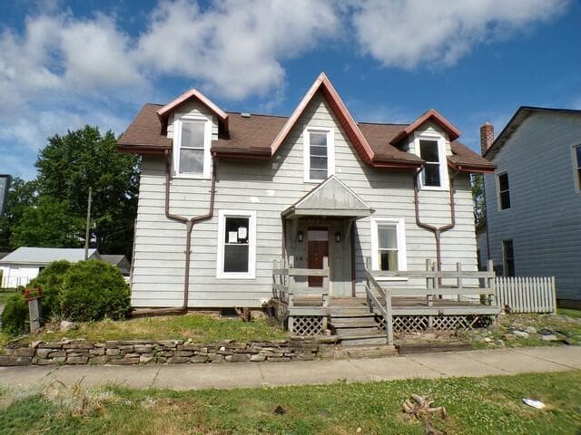 116 N Columbus Street, Crestline, OH 44827