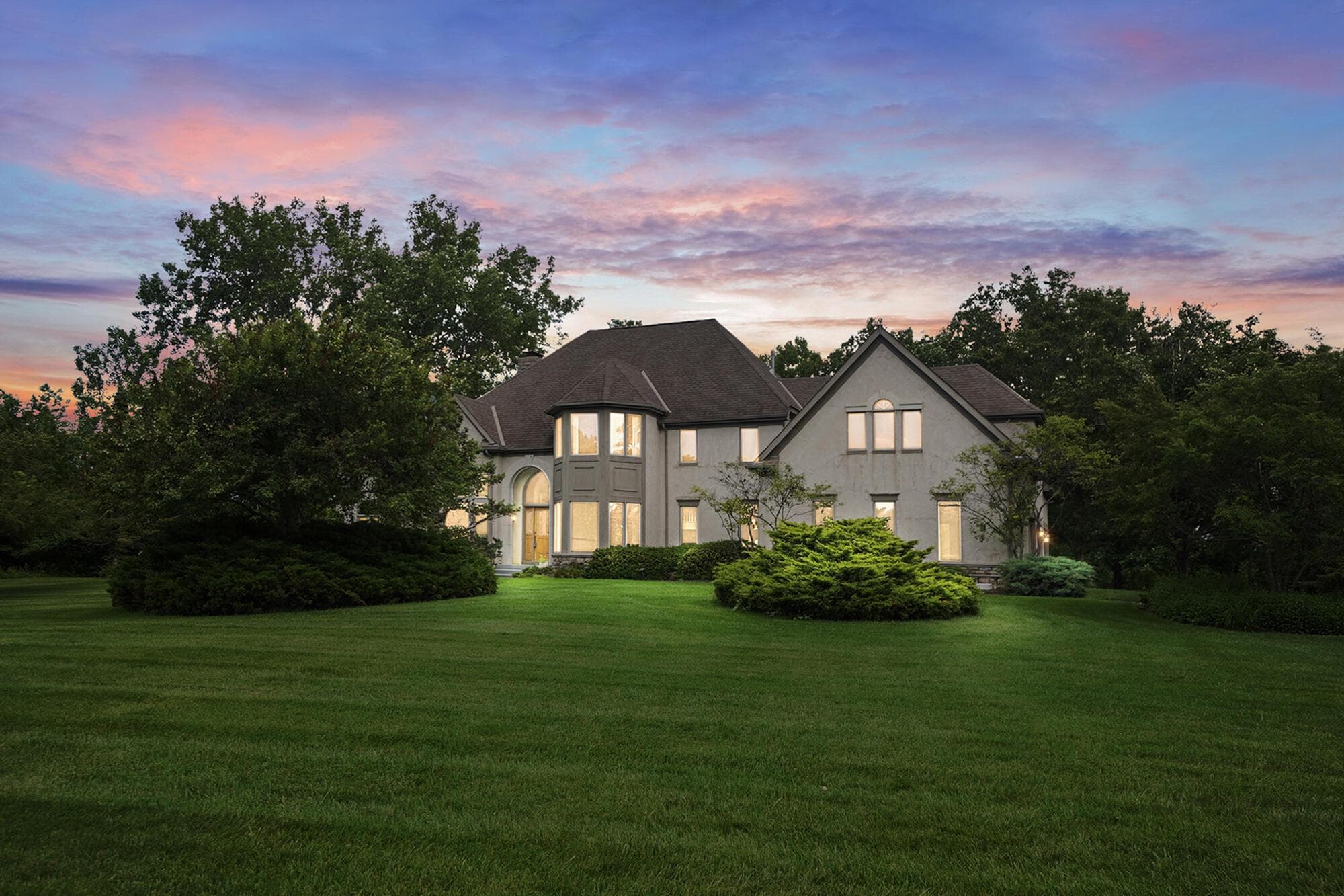 320 Edgington Drive, Plain City, OH 43064