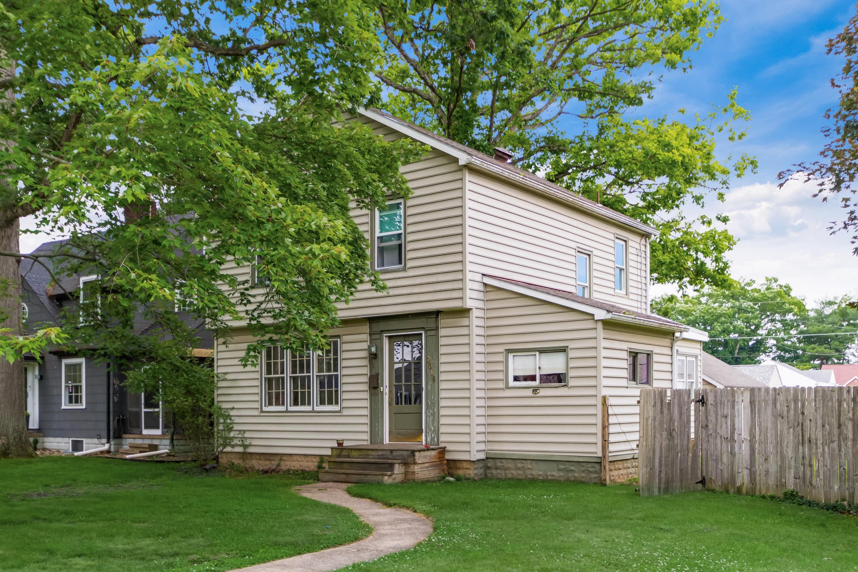 2016 Norwood Boulevard, Zanesville, OH 43701