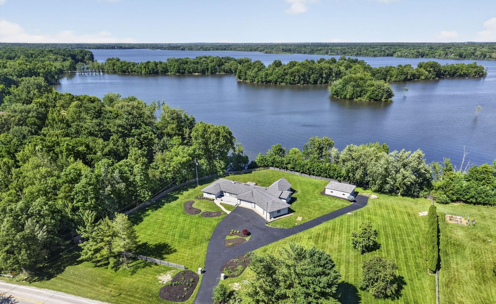 8323 Big Walnut Road, Westerville, OH 43082