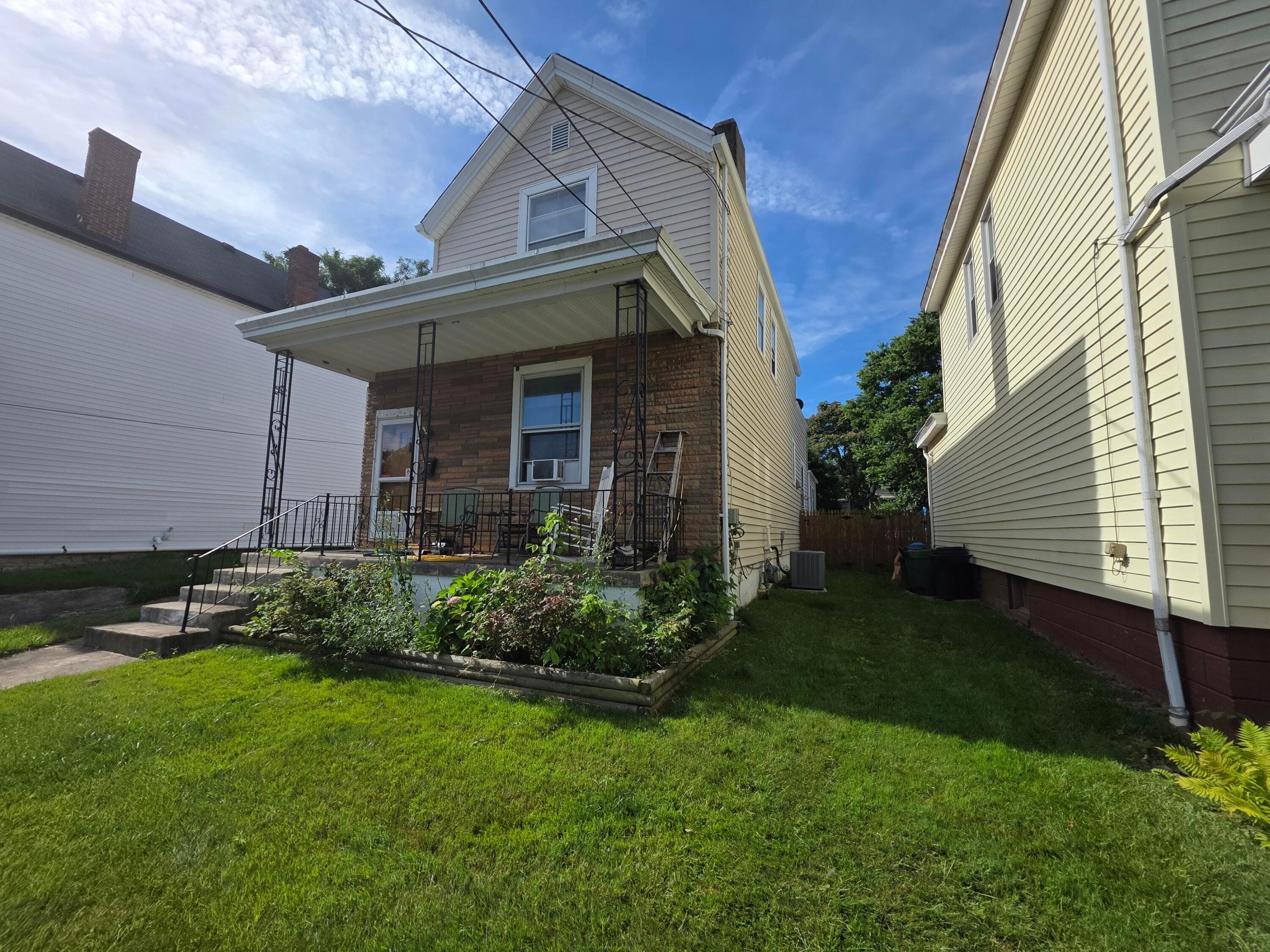 1705 West Street, Cincinnati, OH 45212