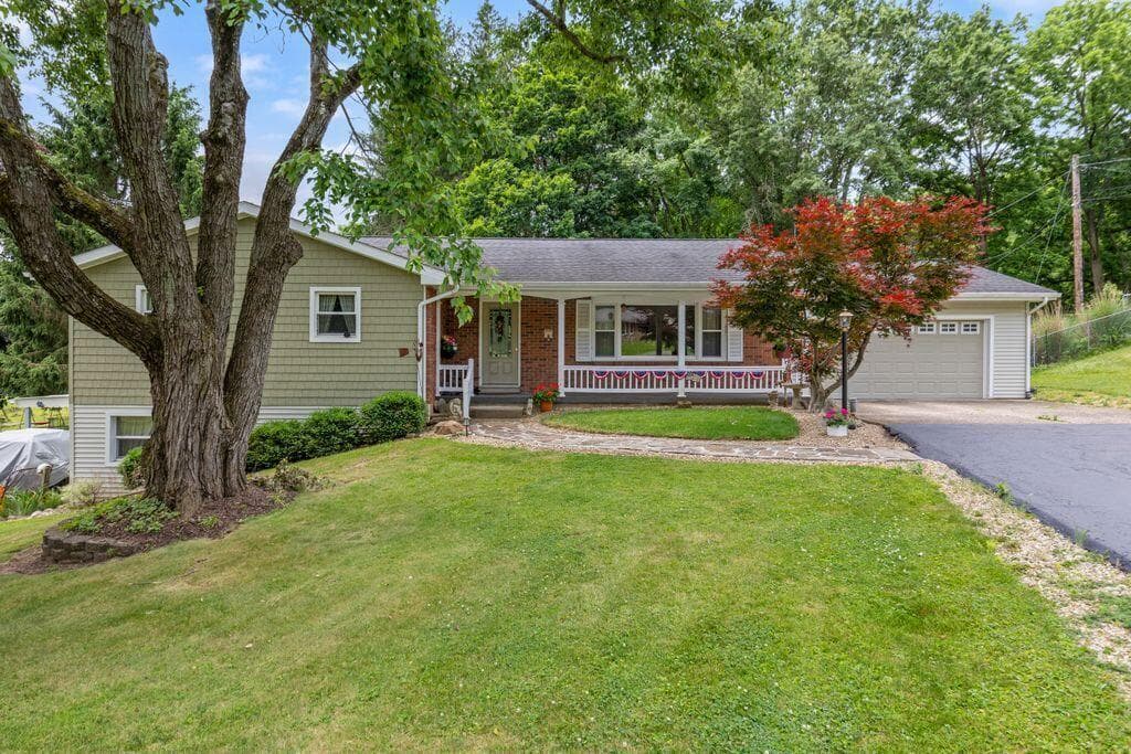 11 Old Orchard Drive, Mount Vernon, OH 43050