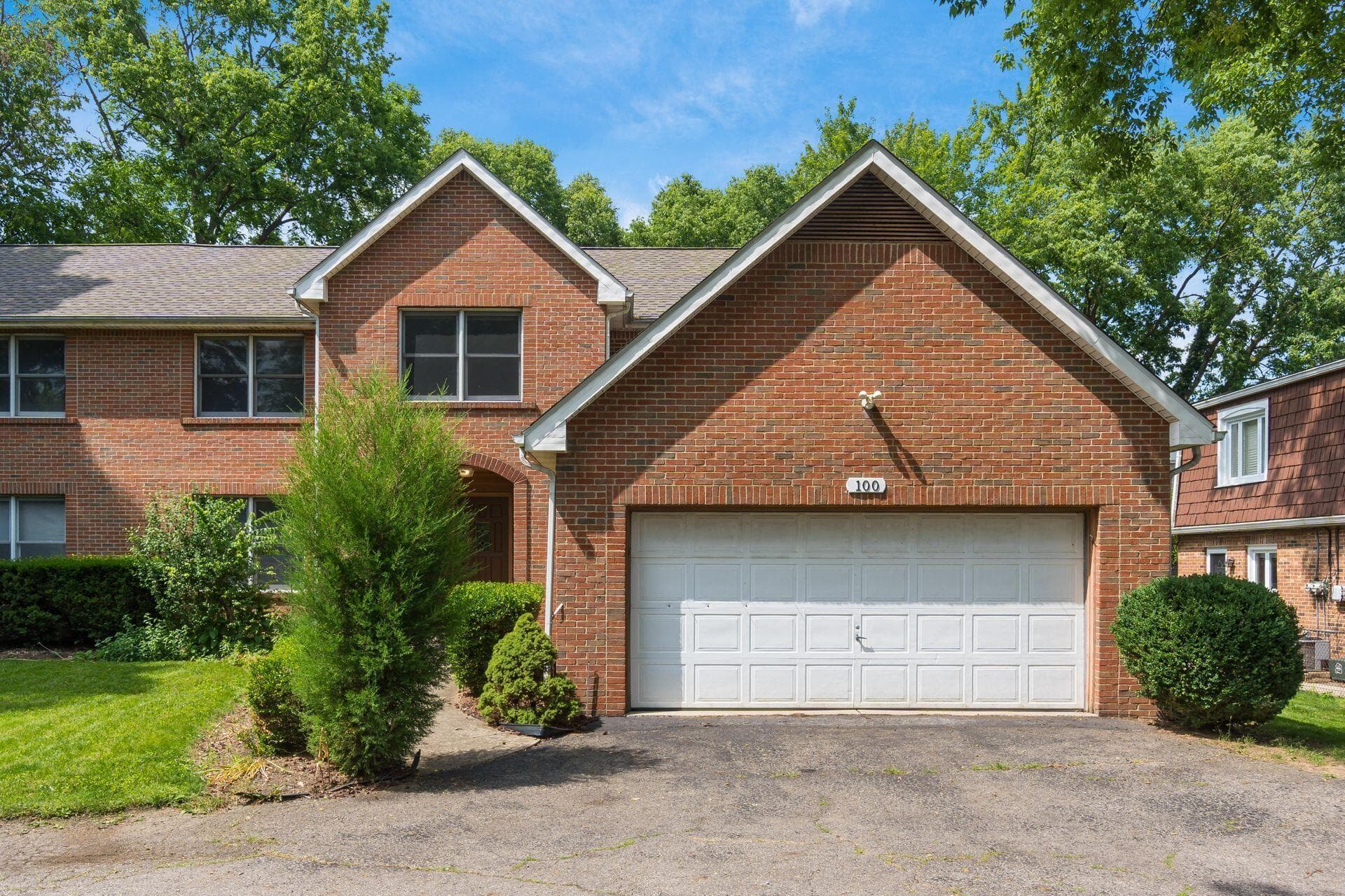 100 E Dublin Granville Road, Worthington, OH 43085
