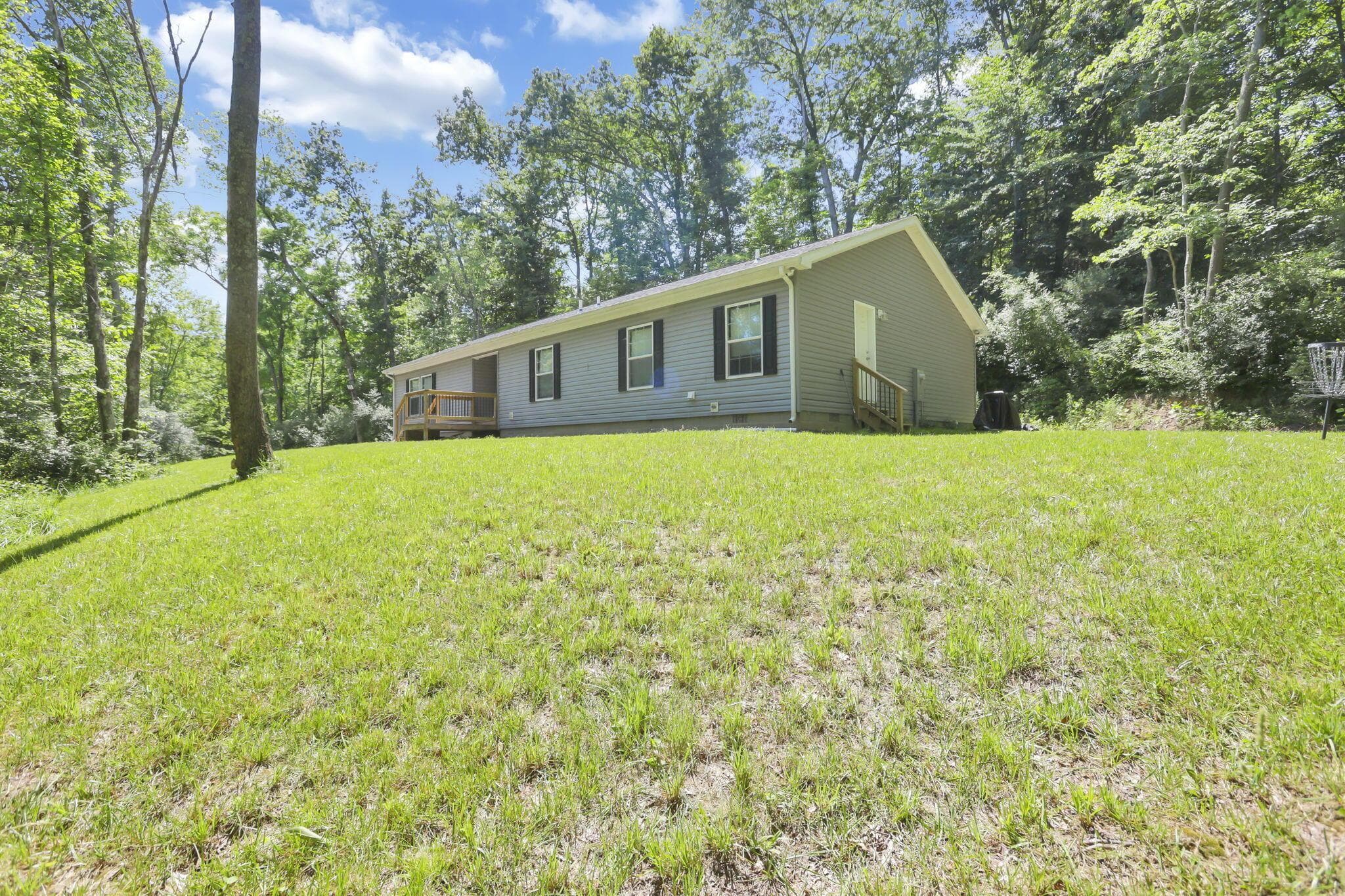 19354 DEERBERRY Lane, Rockbridge, OH 43149