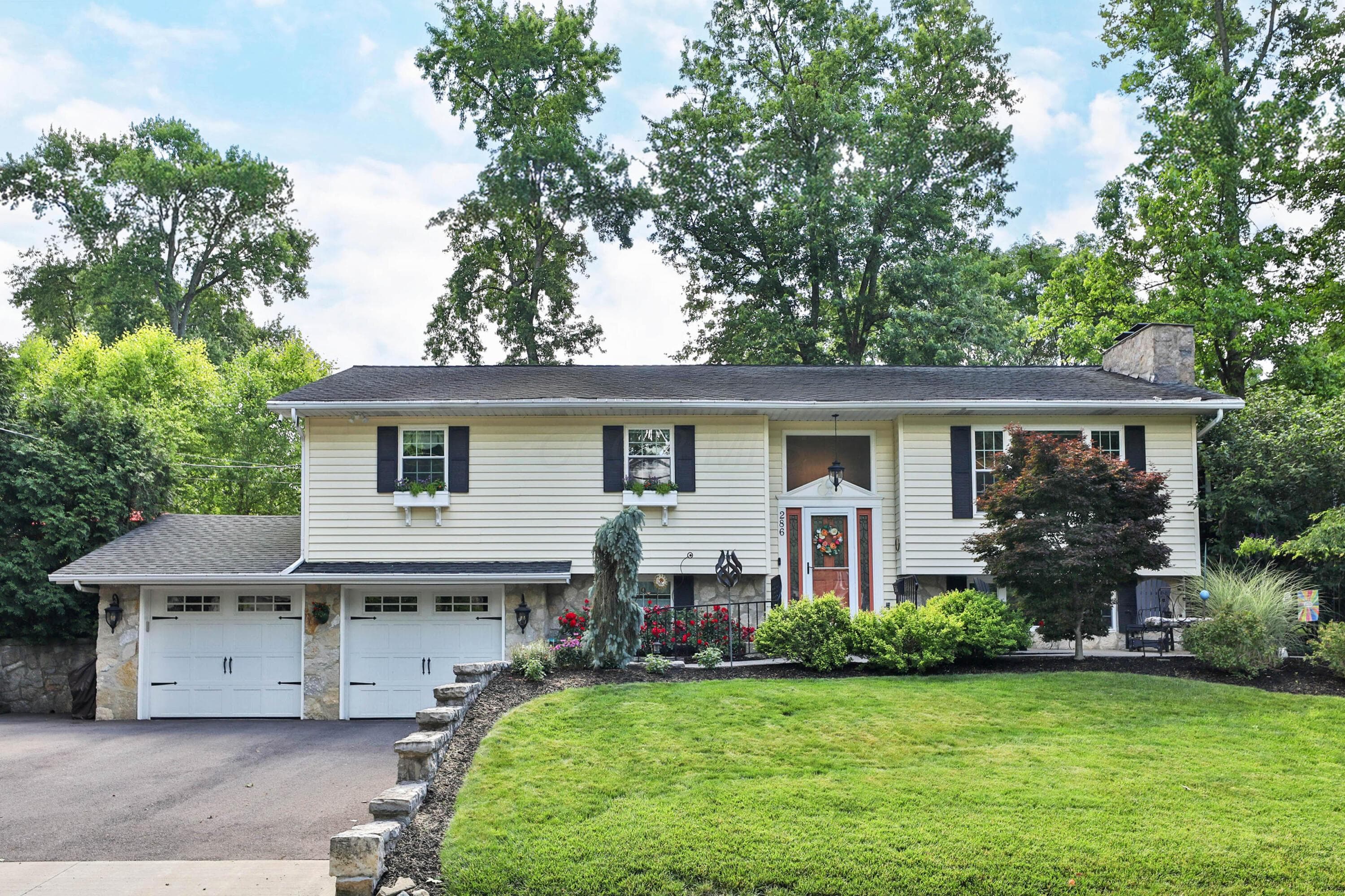 286 Beverly Place, Worthington, OH 43085
