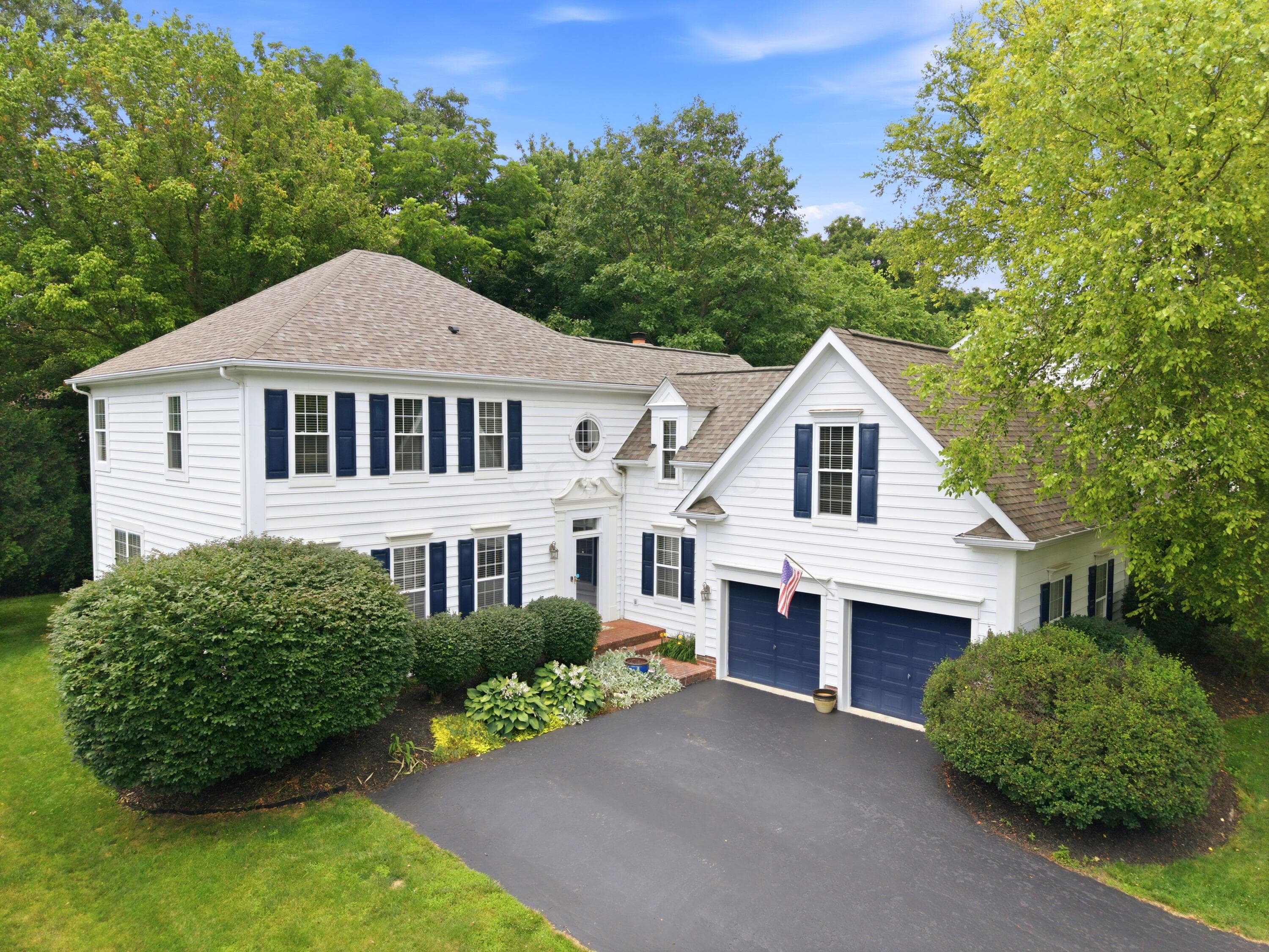 5069 Heath Gate Drive, New Albany, OH 43054
