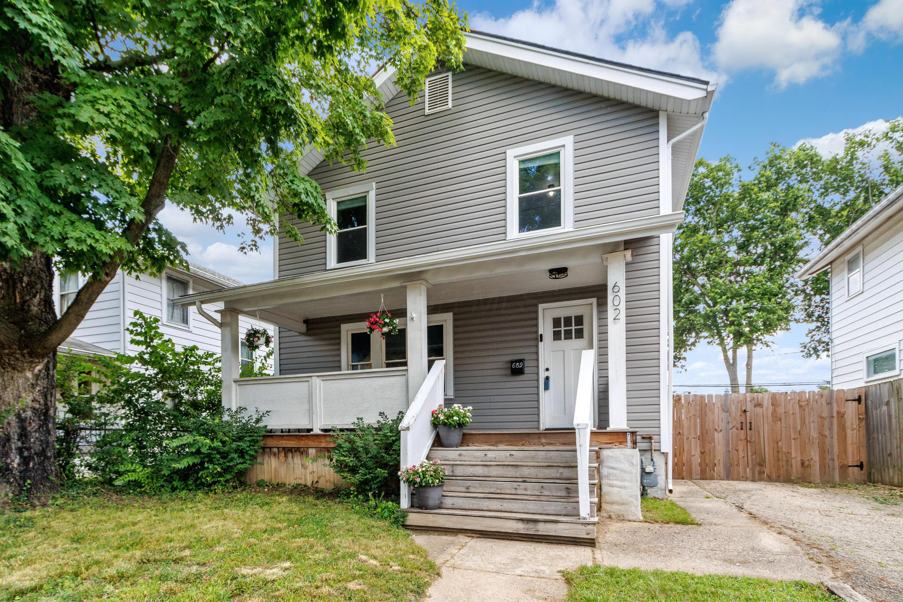 602 Hilltonia Avenue, Columbus, OH 43223