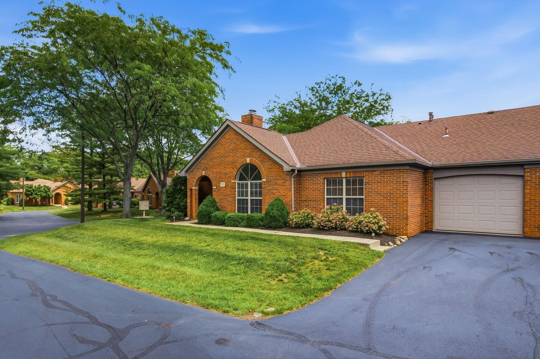 5831 Locbury Lane #R, Dublin, OH