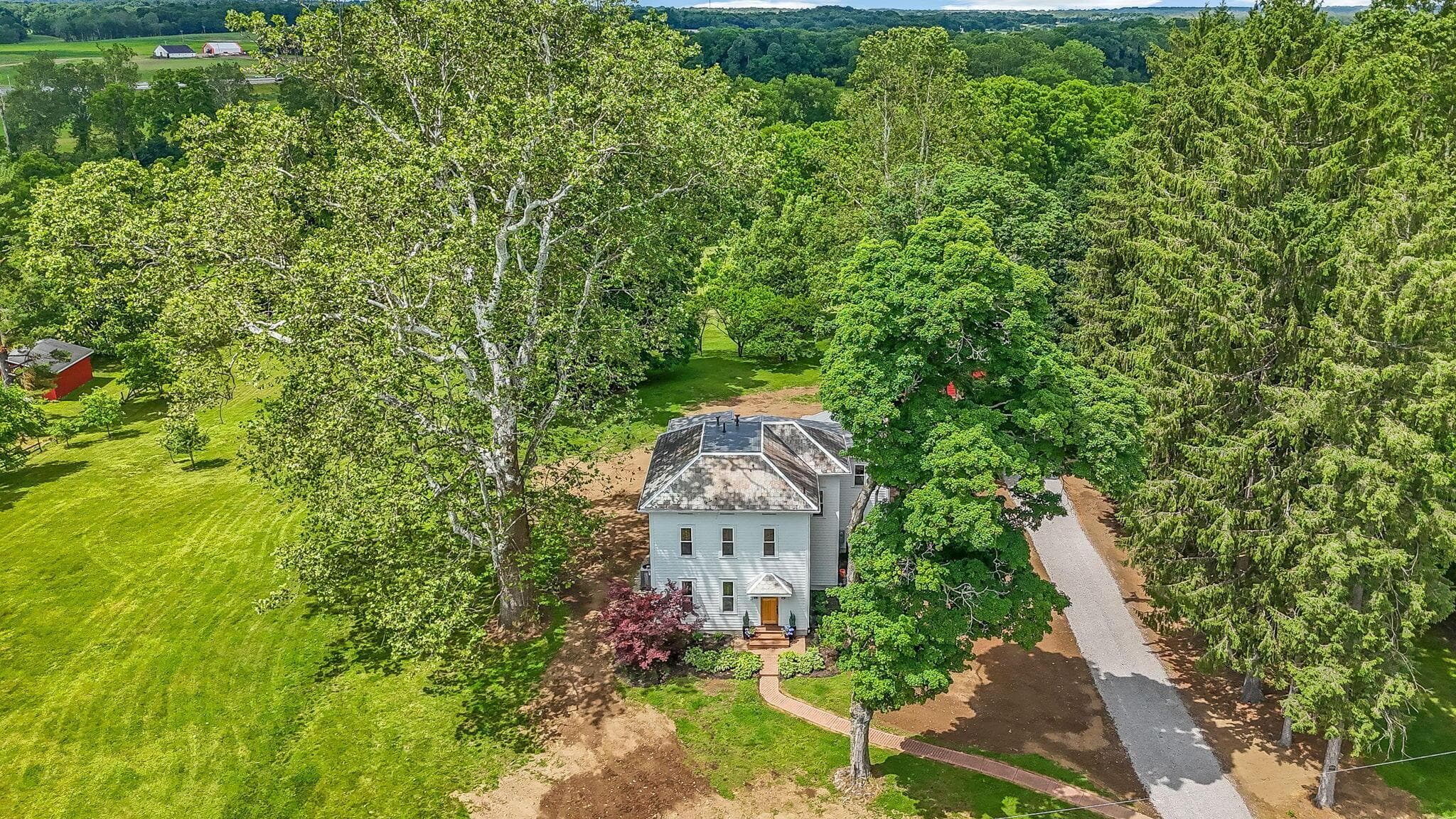 3313 Raccoon Valley Road, Granville, OH 43023