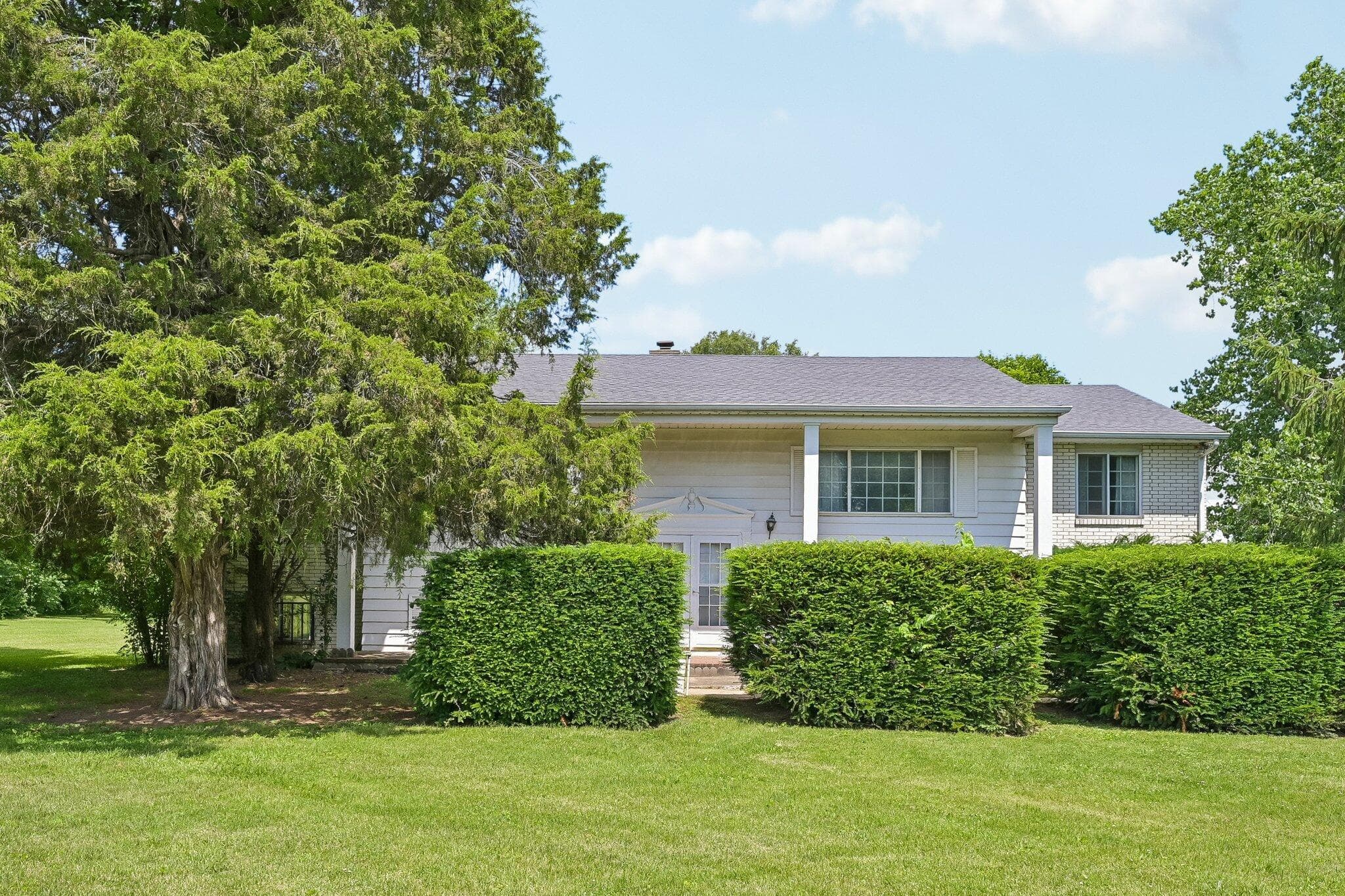 9462 Alkire Road, Grove City, OH 43123