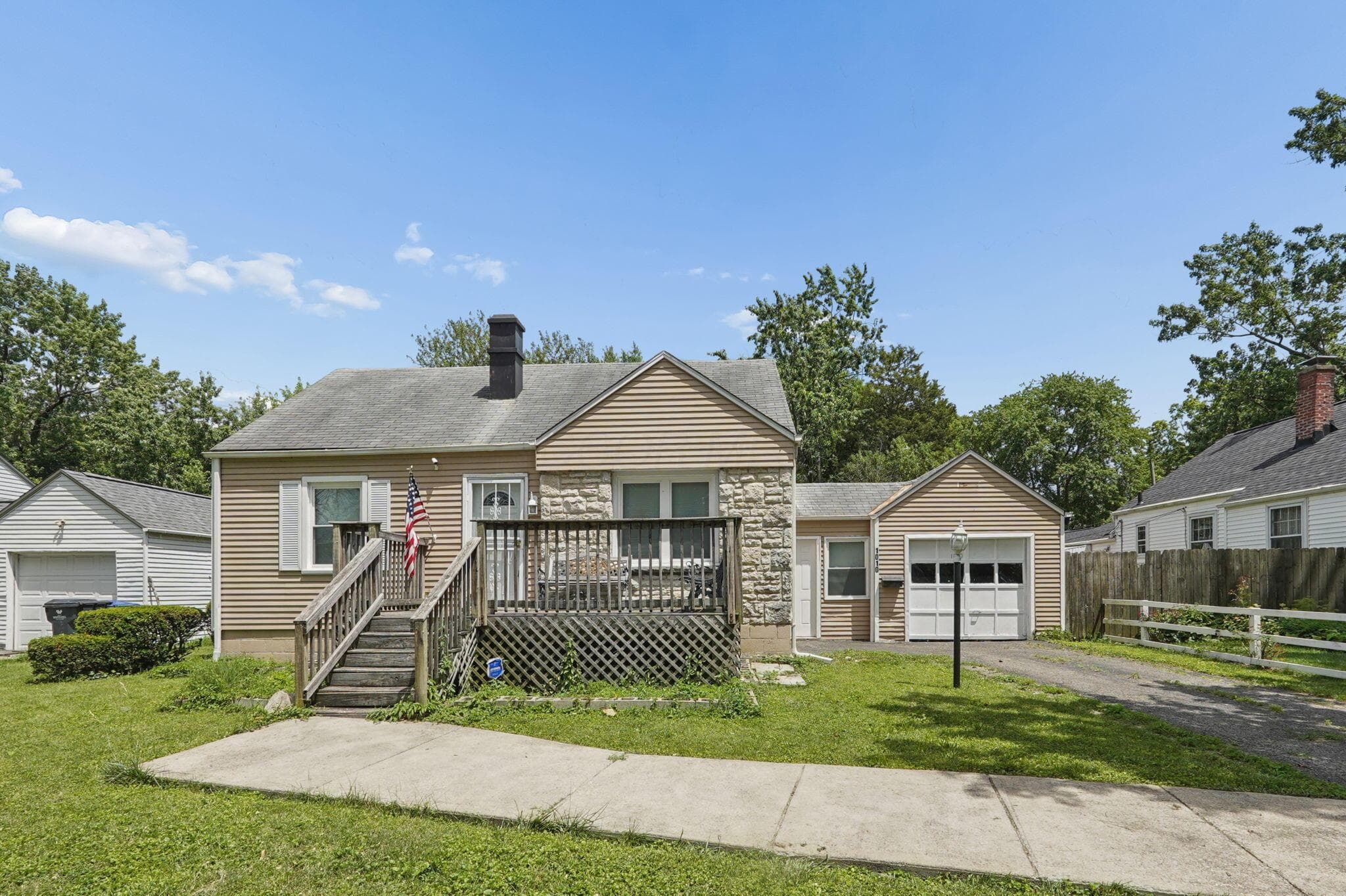 1010 Rose Place, Columbus, OH 43227
