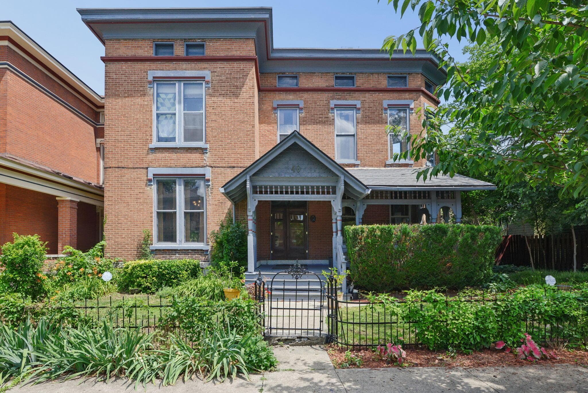 40 Smith Place, Columbus, OH 43201