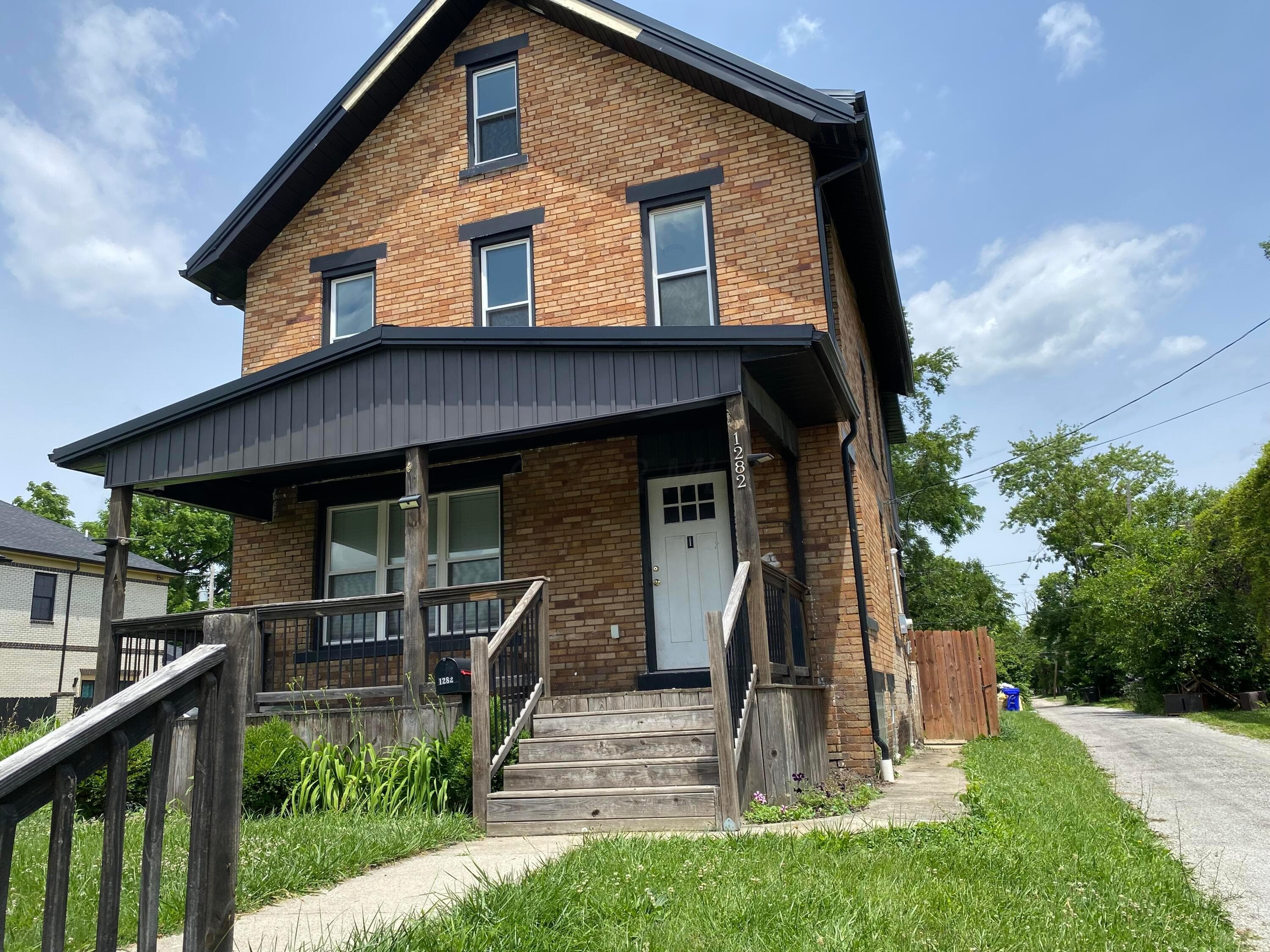 1282 Cole Street, Columbus, OH 43205