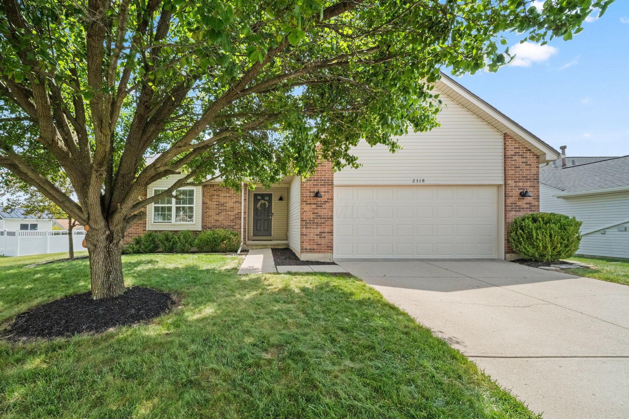 2318 Faircreek Ridge Drive, Fairborn, OH