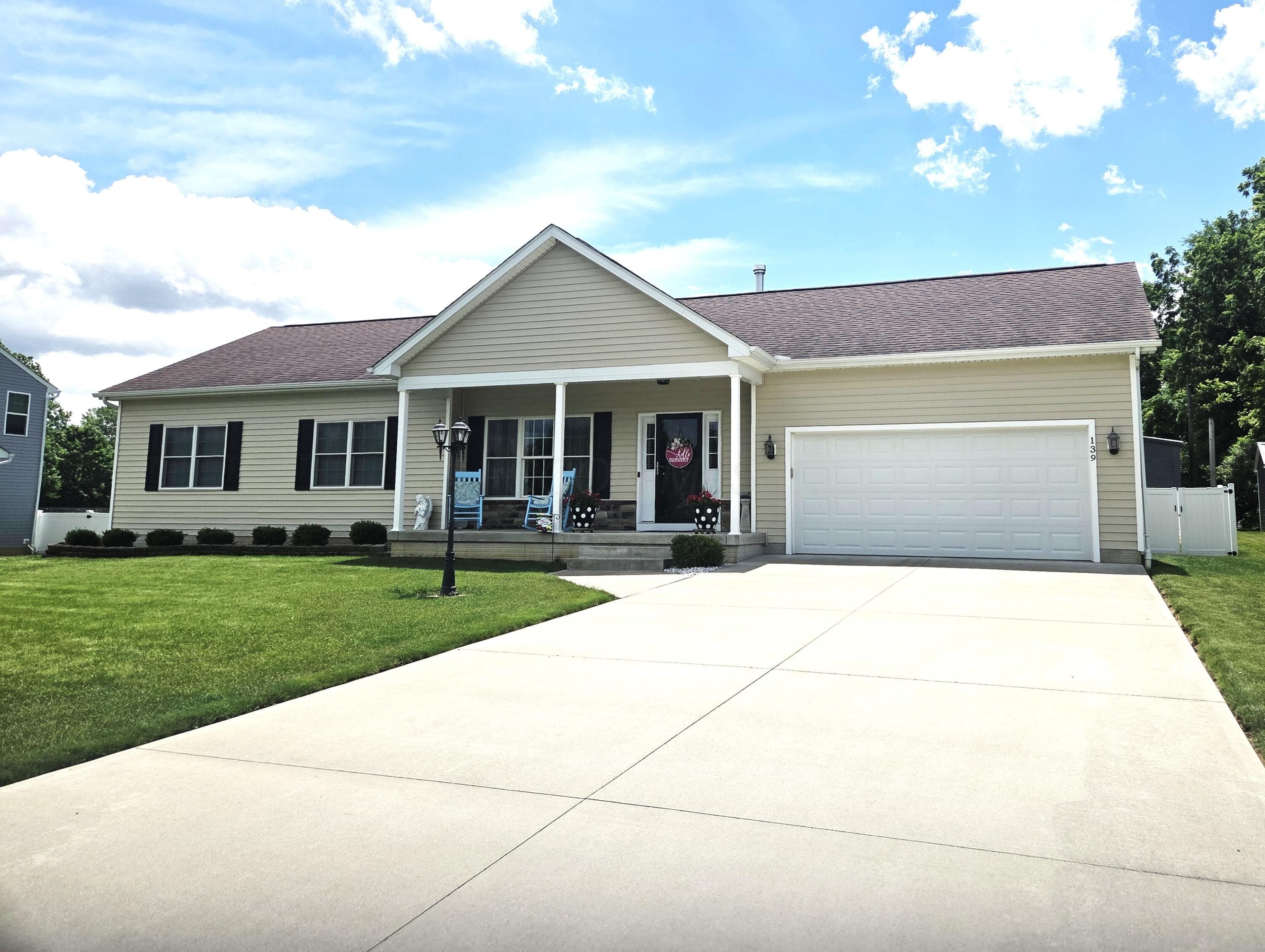 139 Duncan Drive, Pataskala, OH