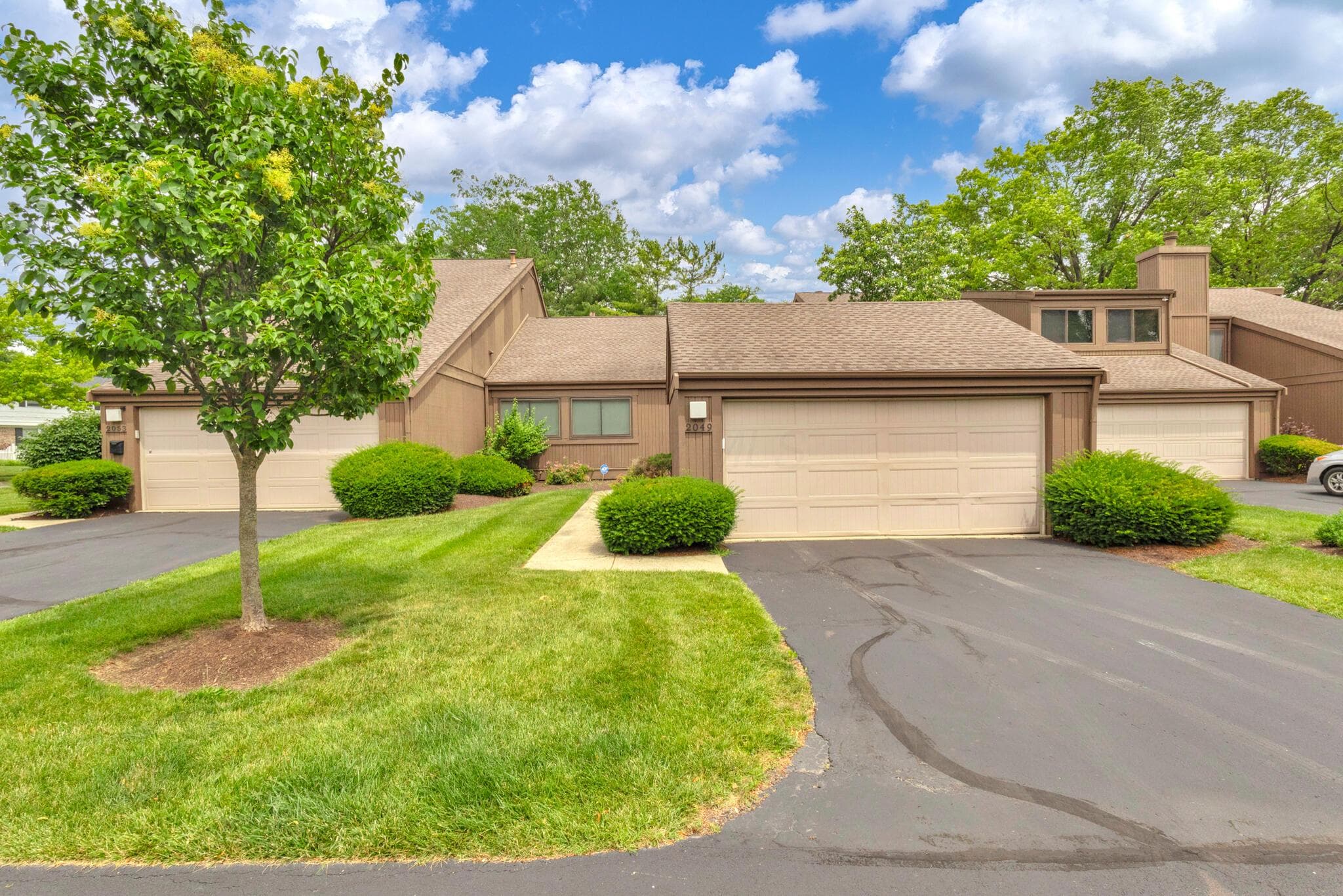 2049 Willow Glen Lane #B, Columbus, OH 43229