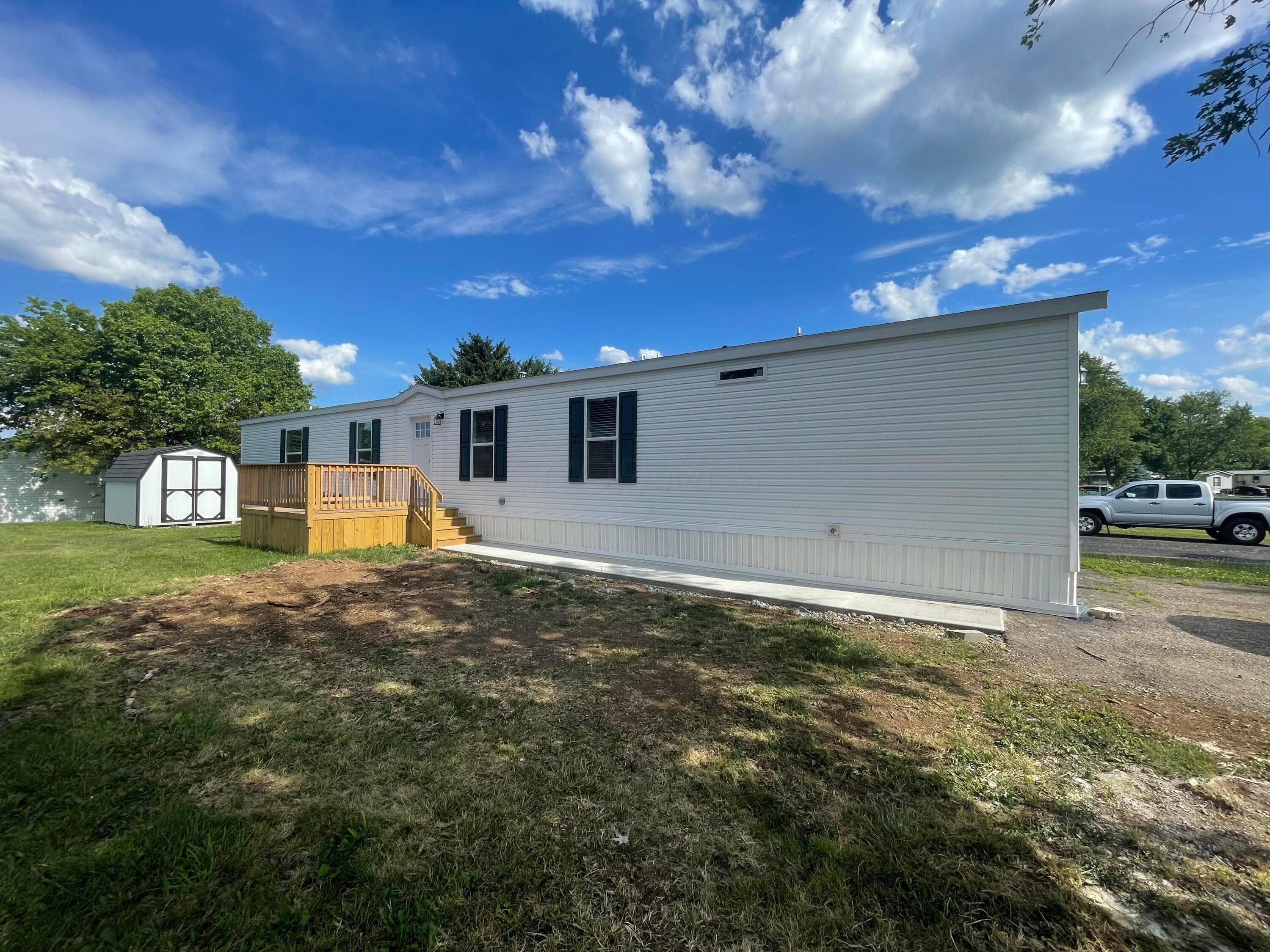 7 Skyline Dr. Drive, South Bloomfield, OH 43103