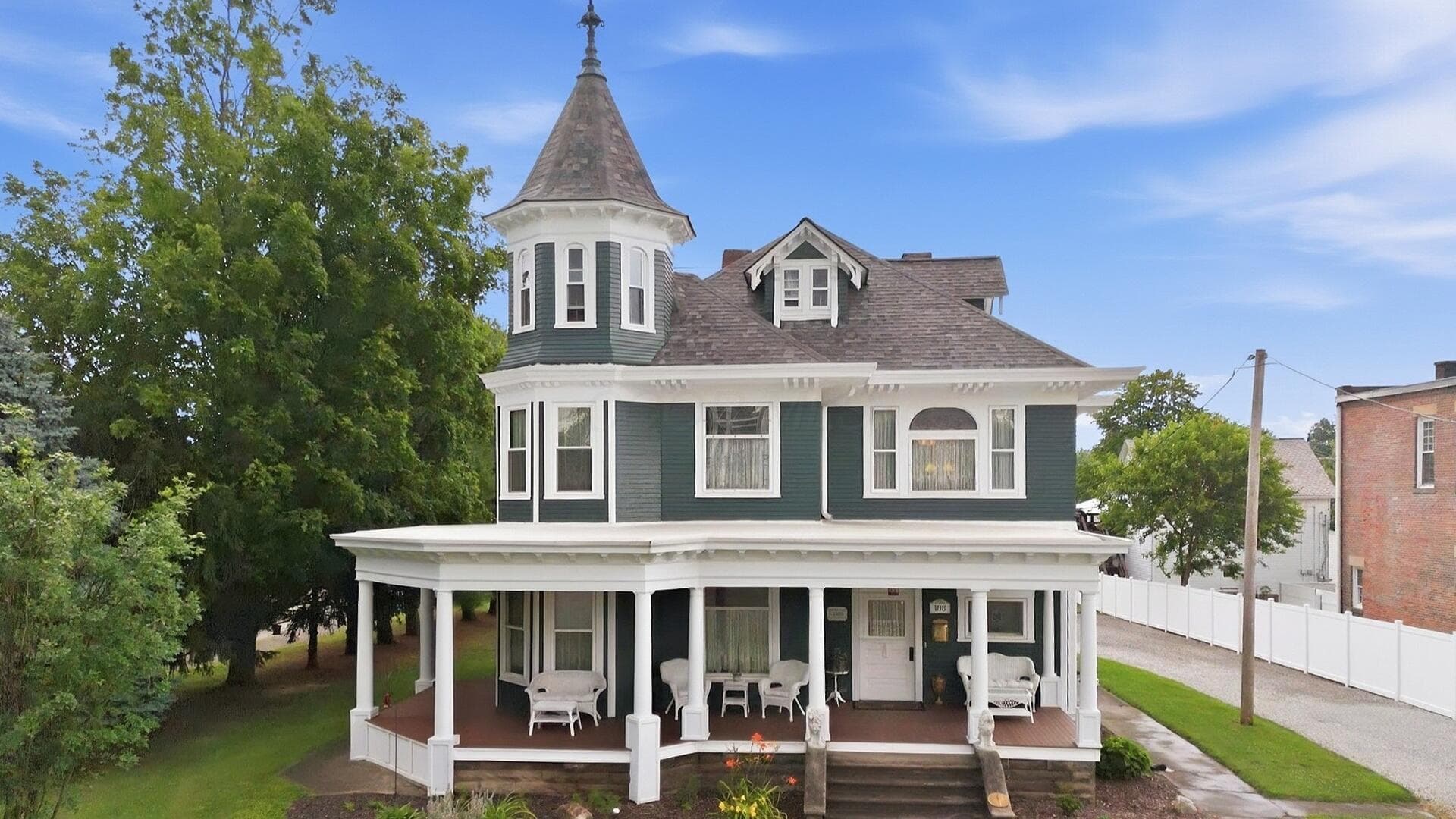 108 W Main Street, Amherst, OH 44001