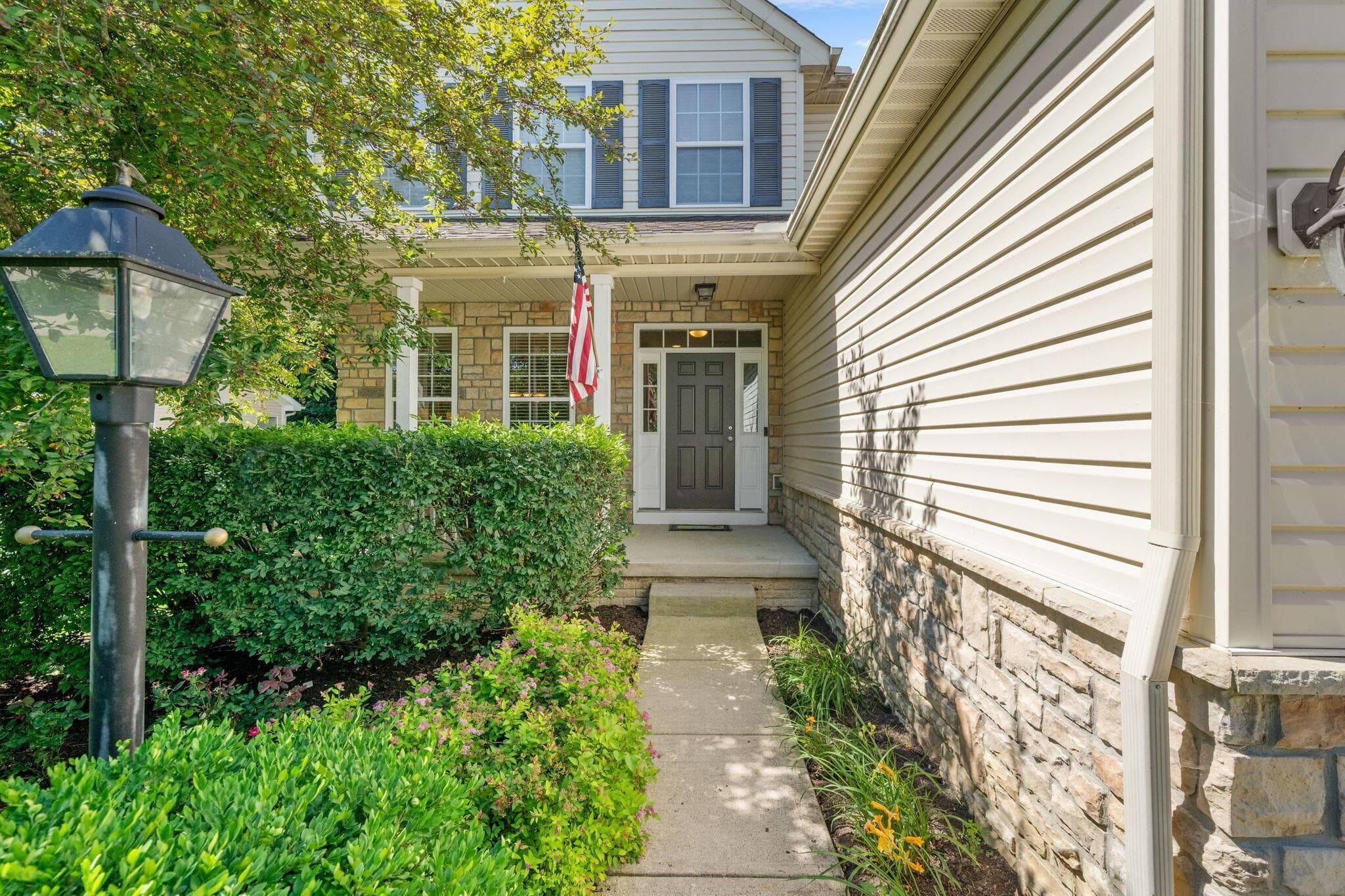 621 Canteridge Drive, Pickerington, OH