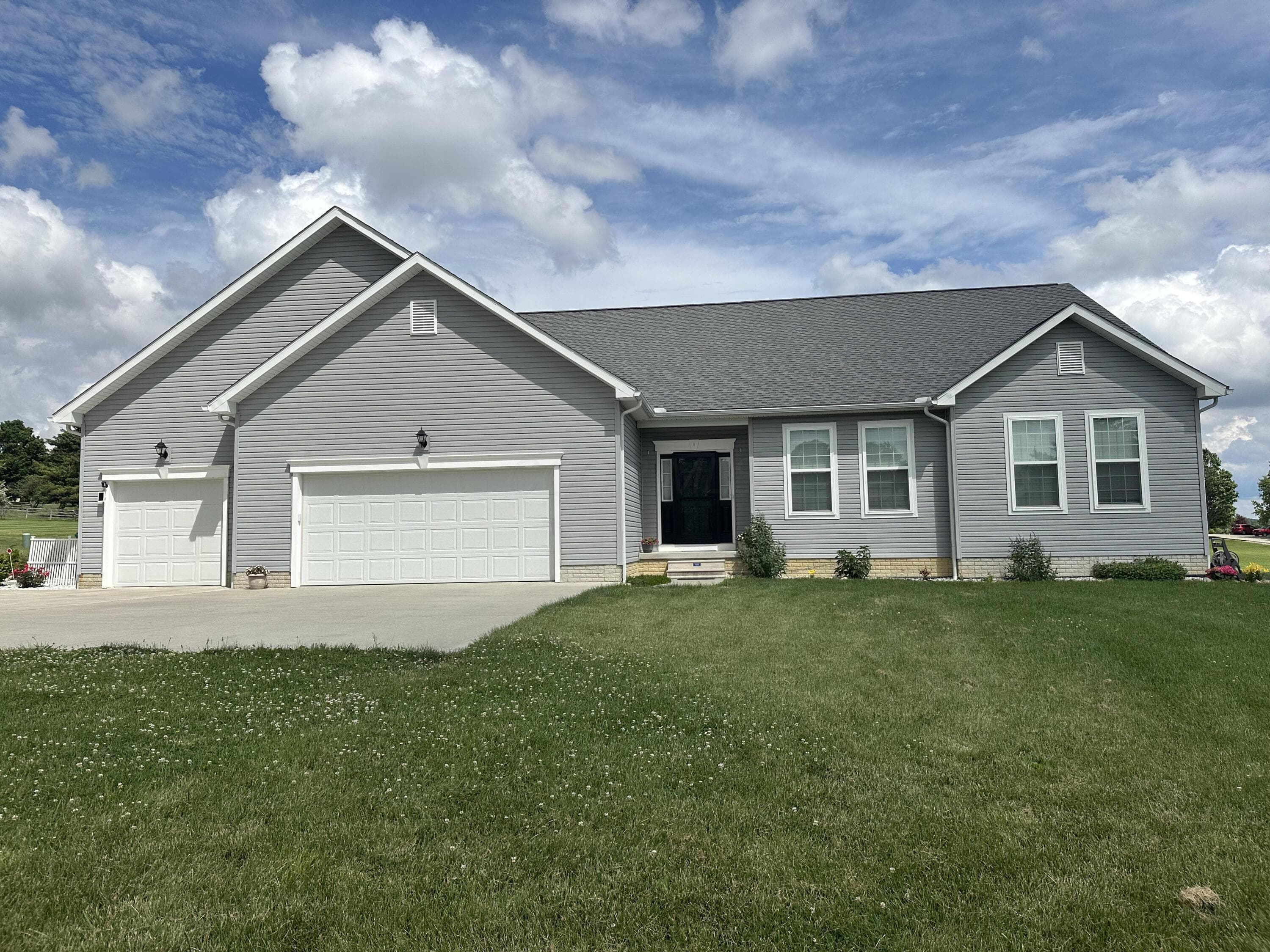 2434 Pickerington Road, Carroll, OH 43112