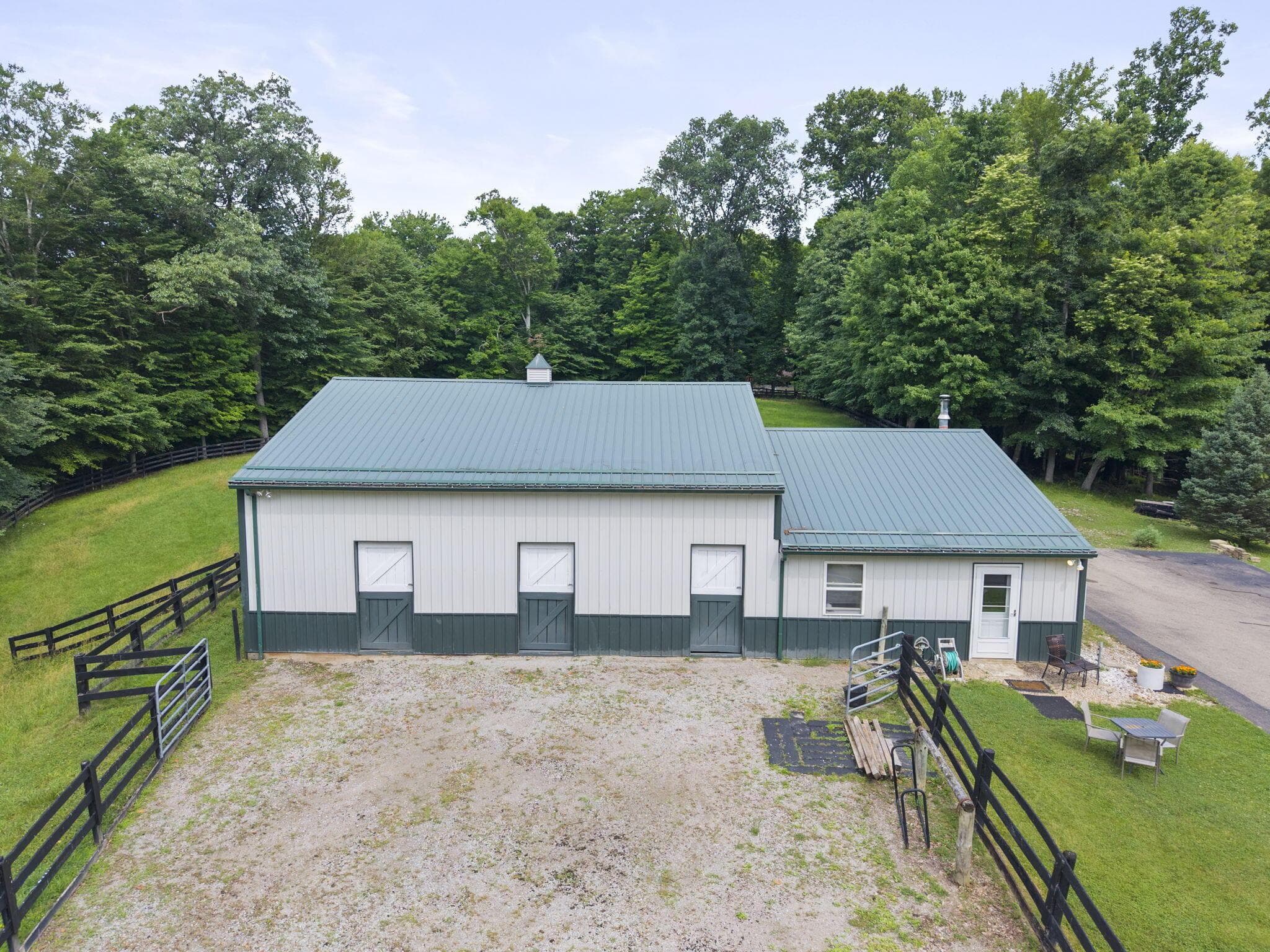 1825 Chickasaw Lane, Sugar Grove, OH 43155